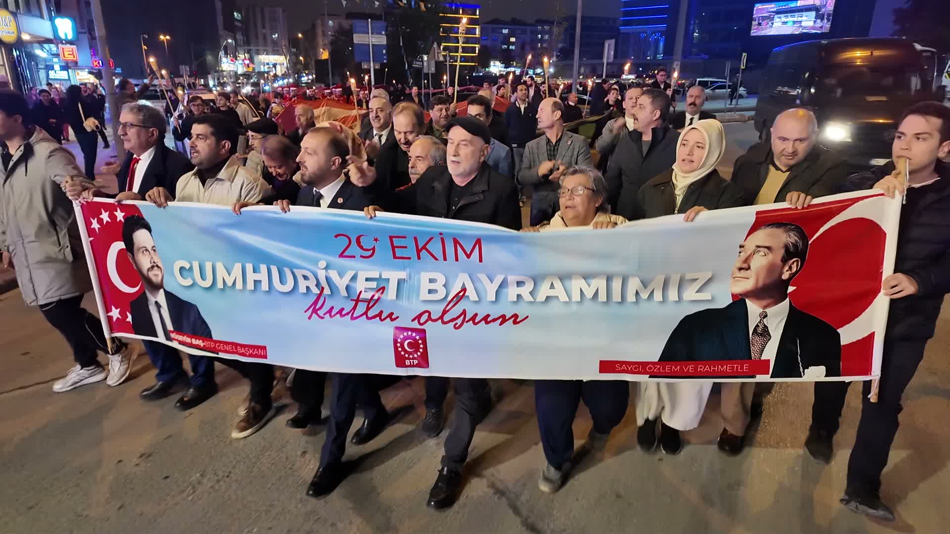 BTP'den İstanbul’da coşkulu "Cumhuriyet Korteji"