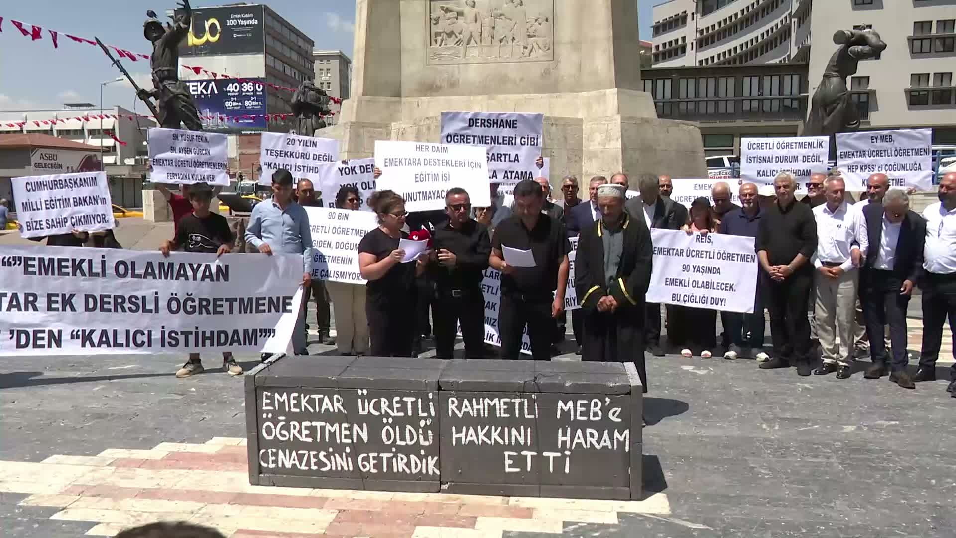 Ücretli öğretmenlerden kadro talebi: Ayrıcalık değil, haklarımızı istiyoruz