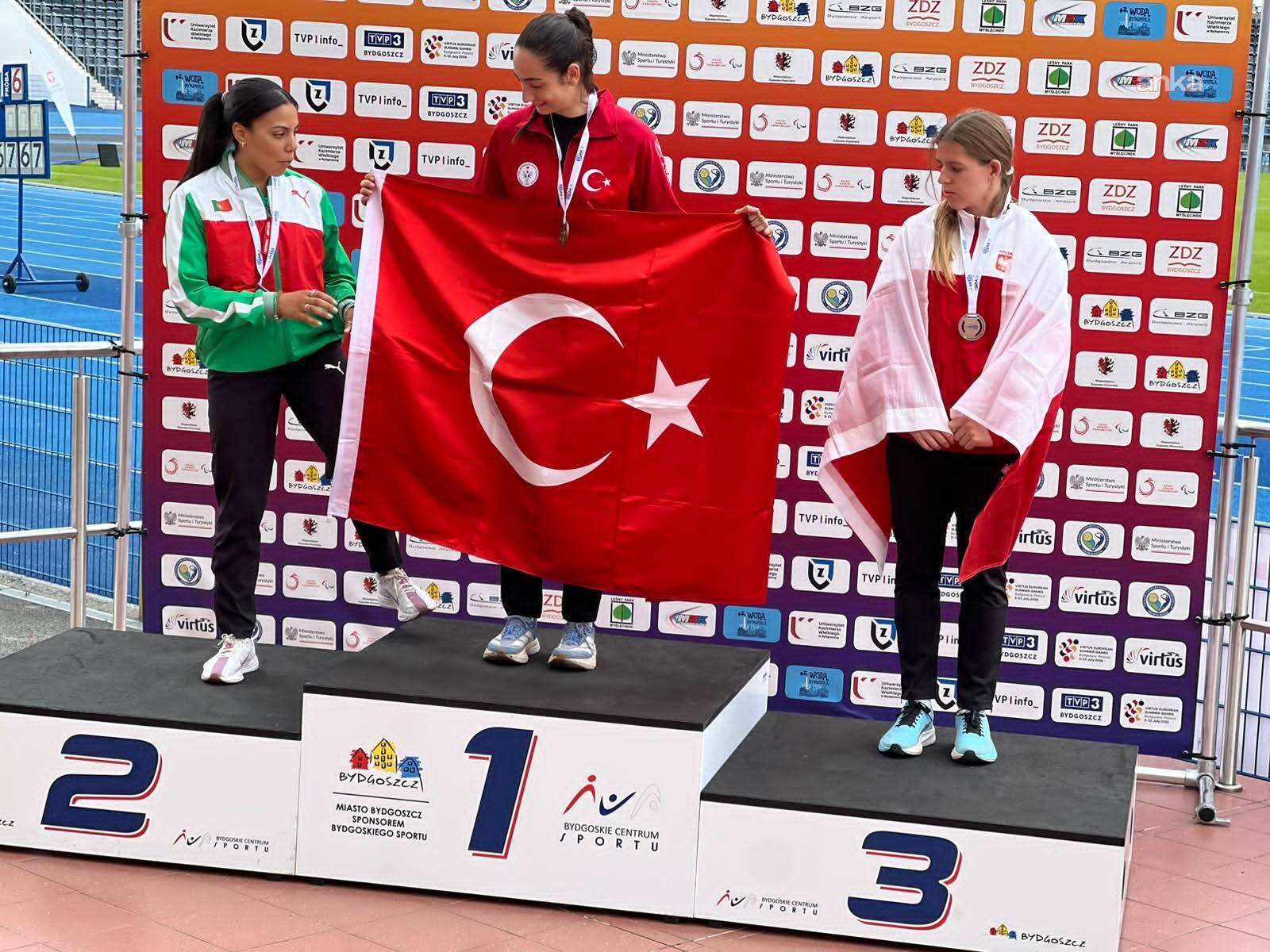Keçiörenli sporcular Avrupa’da ve Kırkpınar’da zirveye çıktı
