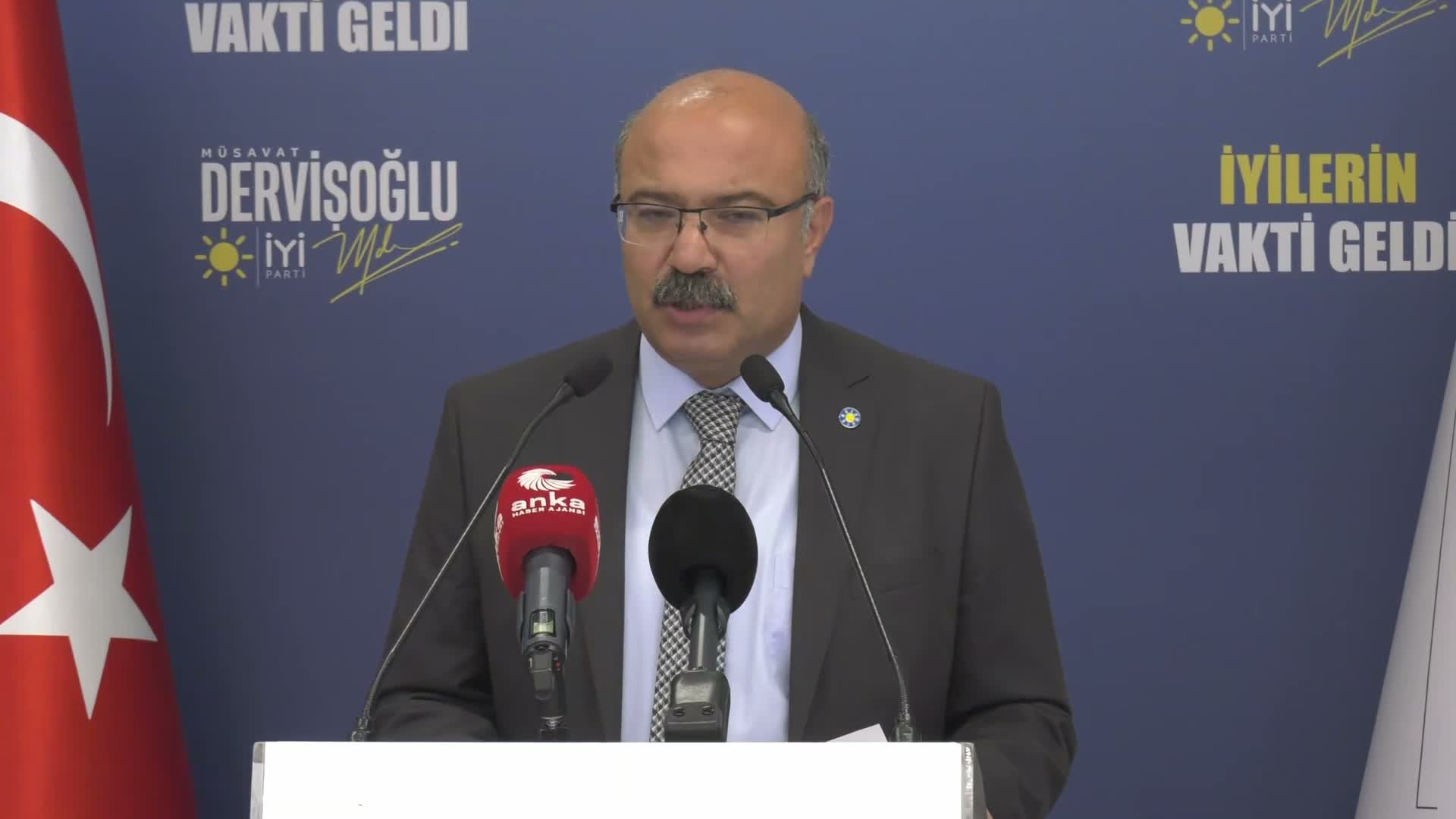 İYİ Partili Kadir Ulusoy'dan TARİŞ'in kuru üzüm fiyatına tepki: "En az 145 lira olarak alım fiyatını güncellemeli"