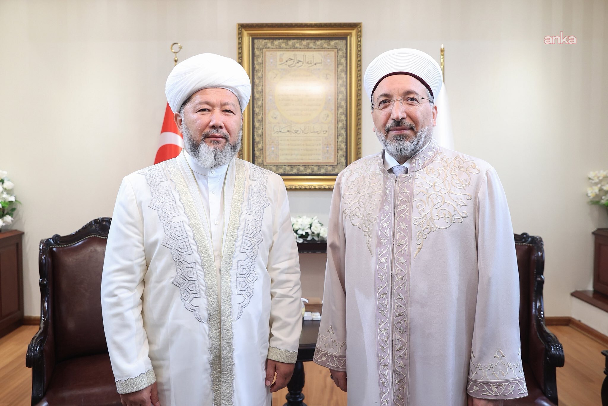 Diyanet İşleri Başkanı Arpaguş, Kazakistan Müslümanları Dini İdaresi Başkanı Taganuly’yi kabul etti
