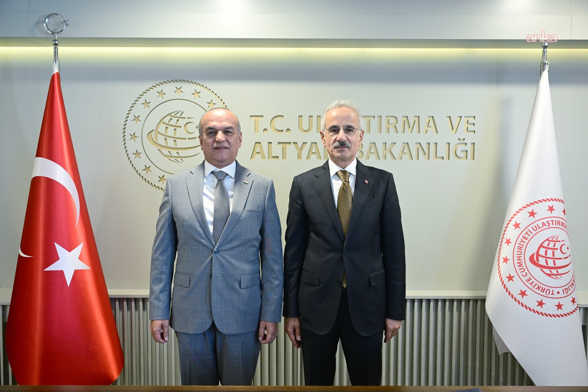 Uraloğlu, Tacikistan'ın Ankara Büyükelçisi İmomi'yi kabul etti