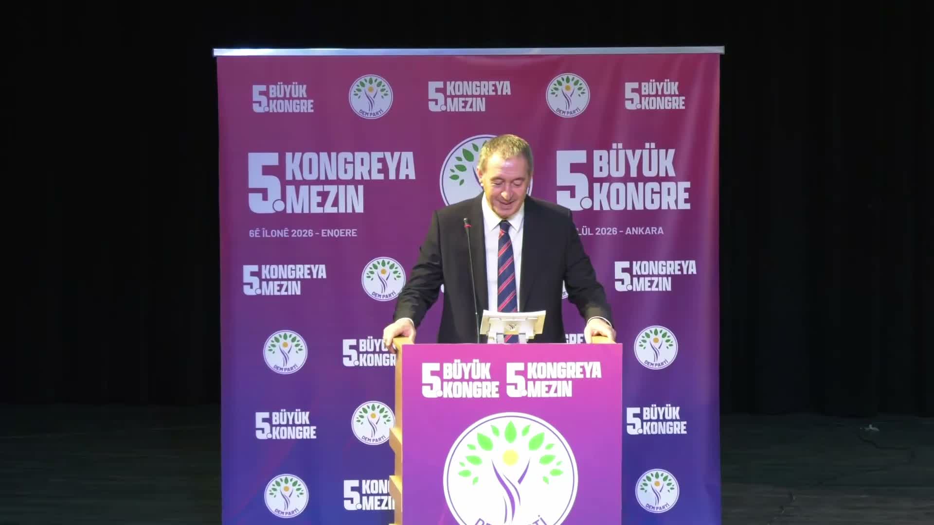 Tuncer Bakırhan: Memlekete barış imkanı sunan Öcalan'a ve bütün aktörlere binlerce kez teşekkür ederim