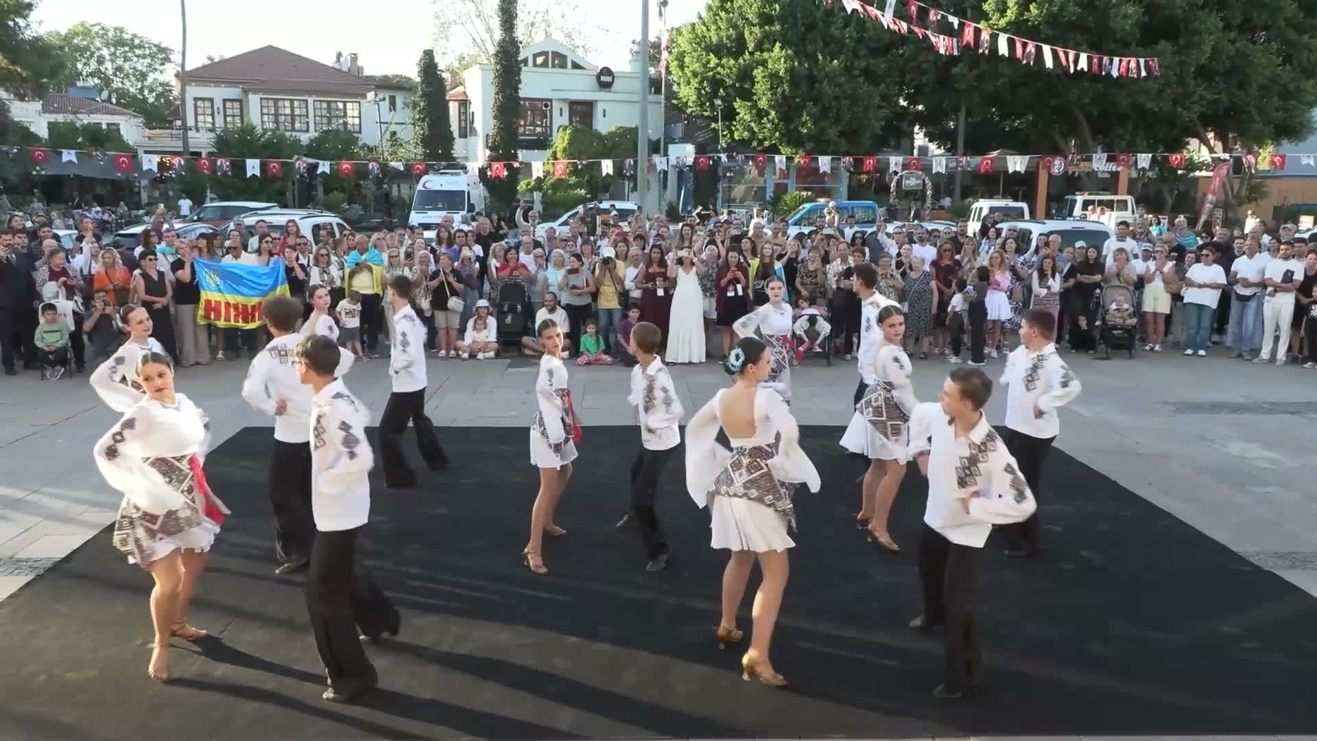 "11. Uluslararası Kaleiçi Old Town Festivali" sona erdi... Tarih, sanat ve gastronomi Kaleiçi'nde buluştu