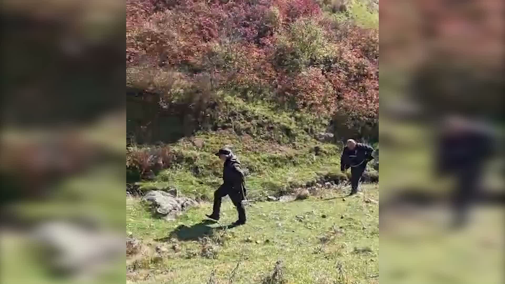 Ordu’da çevreciler, maden sondajını durdurmak için iş makinelerinin önünü kesti