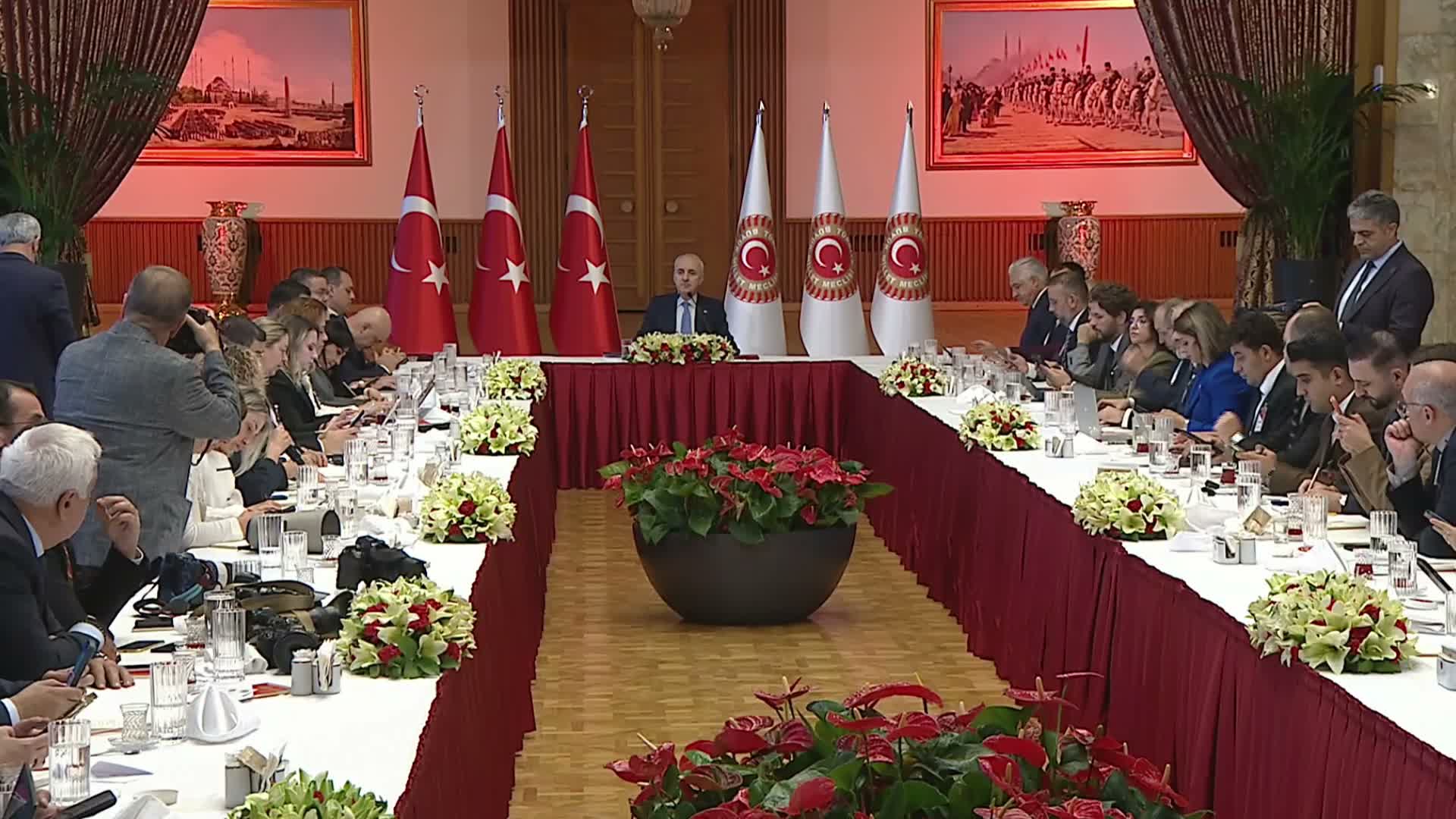 "Erken seçim tartışmalarının yeri ve zamanı değil"