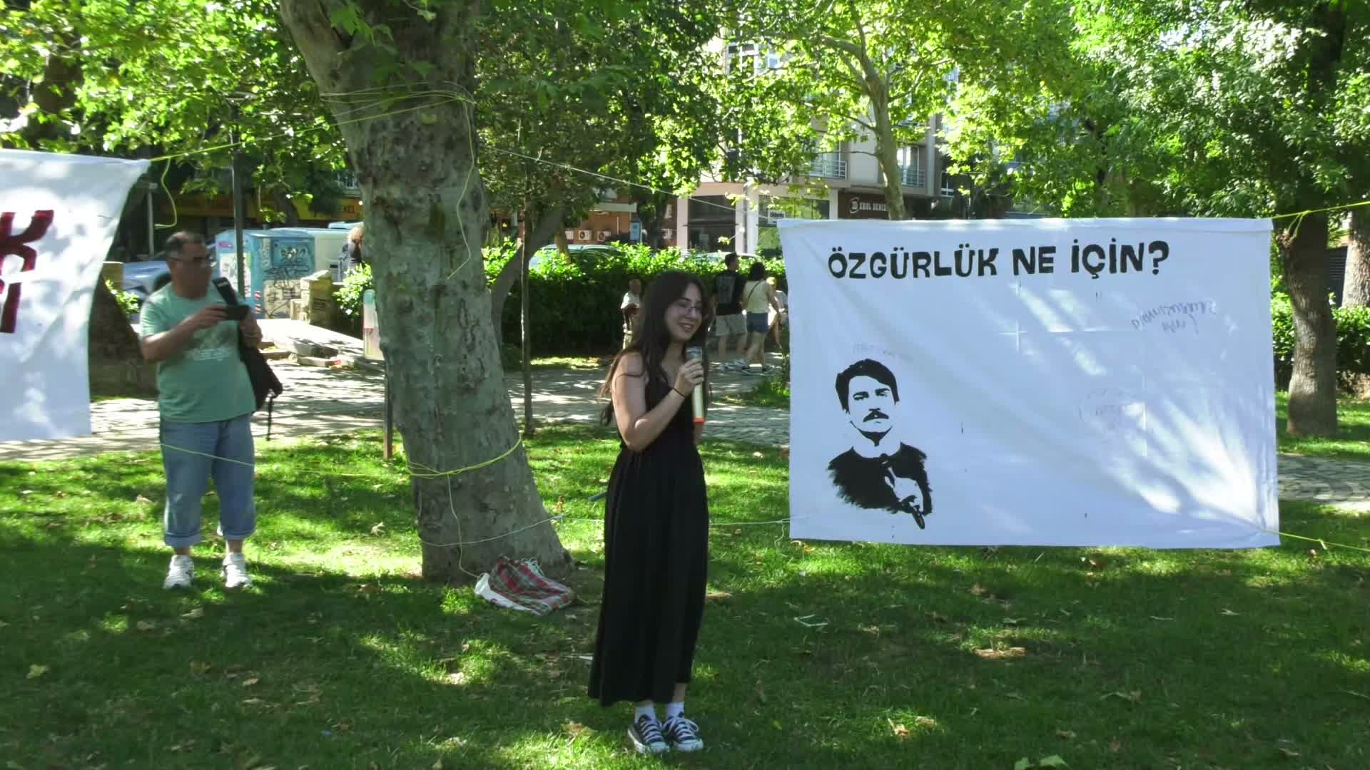 Kadıköy'de "Özgürlük Buluşması" gerçekleştirildi... Kayhan Ayhan:  Gazetecilikten taviz vermeyeceğiz
