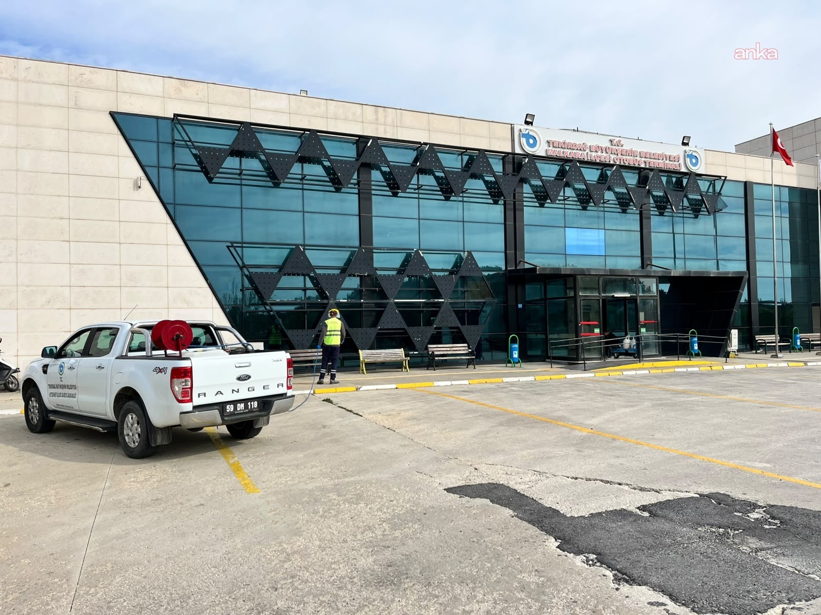 Tekirdağ Büyükşehir Belediyesi, otogarlarda haşere ve kemirgen riskine karşı önlem alıyor