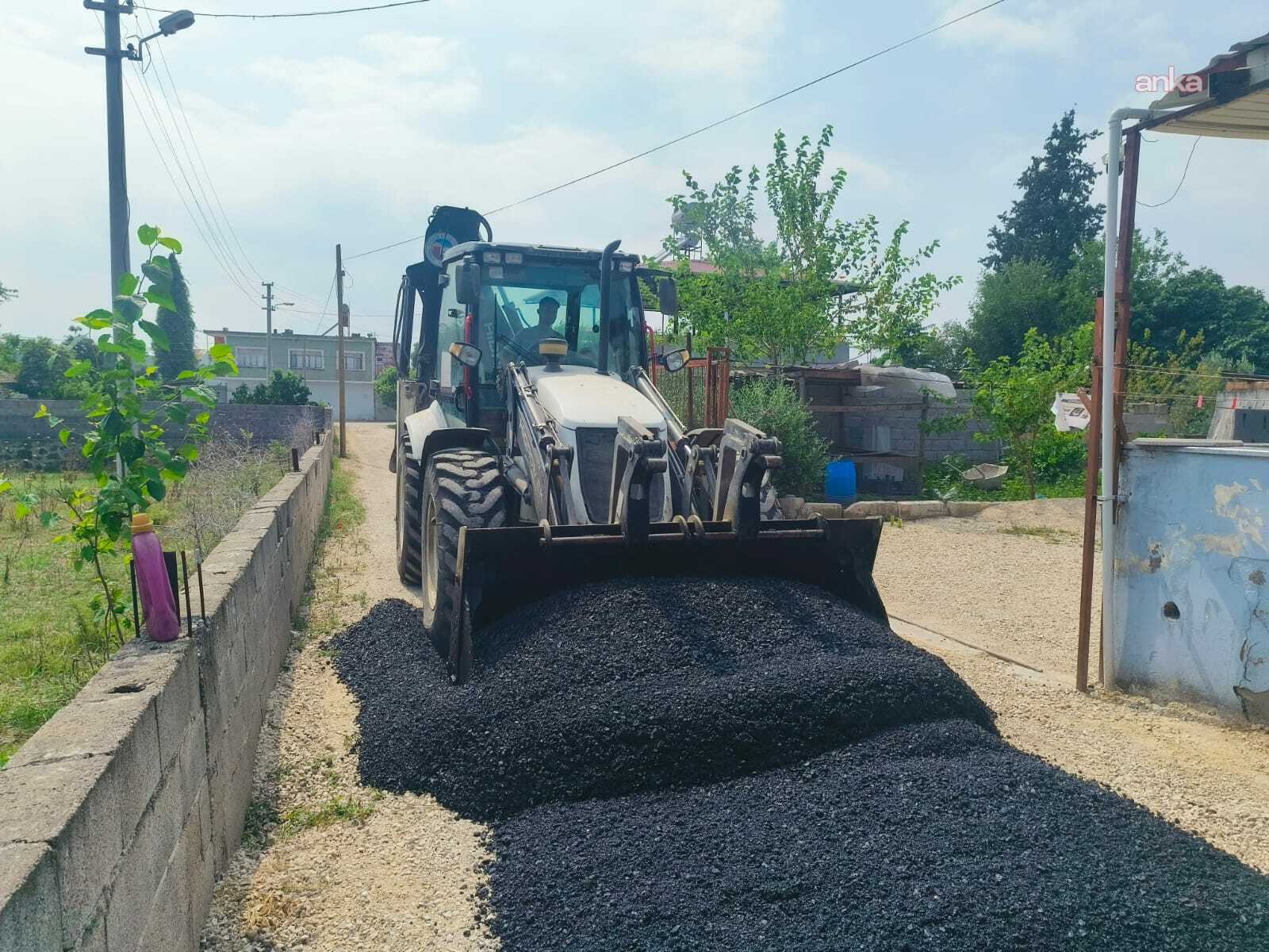 Ceyhan Belediyesi'nden merkez ve kırsal mahallelerde asfalt seferberliği