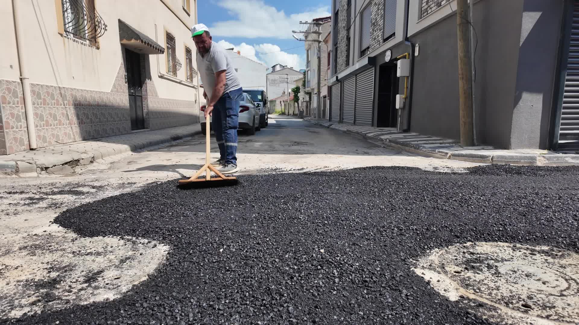Tepebaşı’nda yollar daha güvenli ve konforlu hale getiriliyor