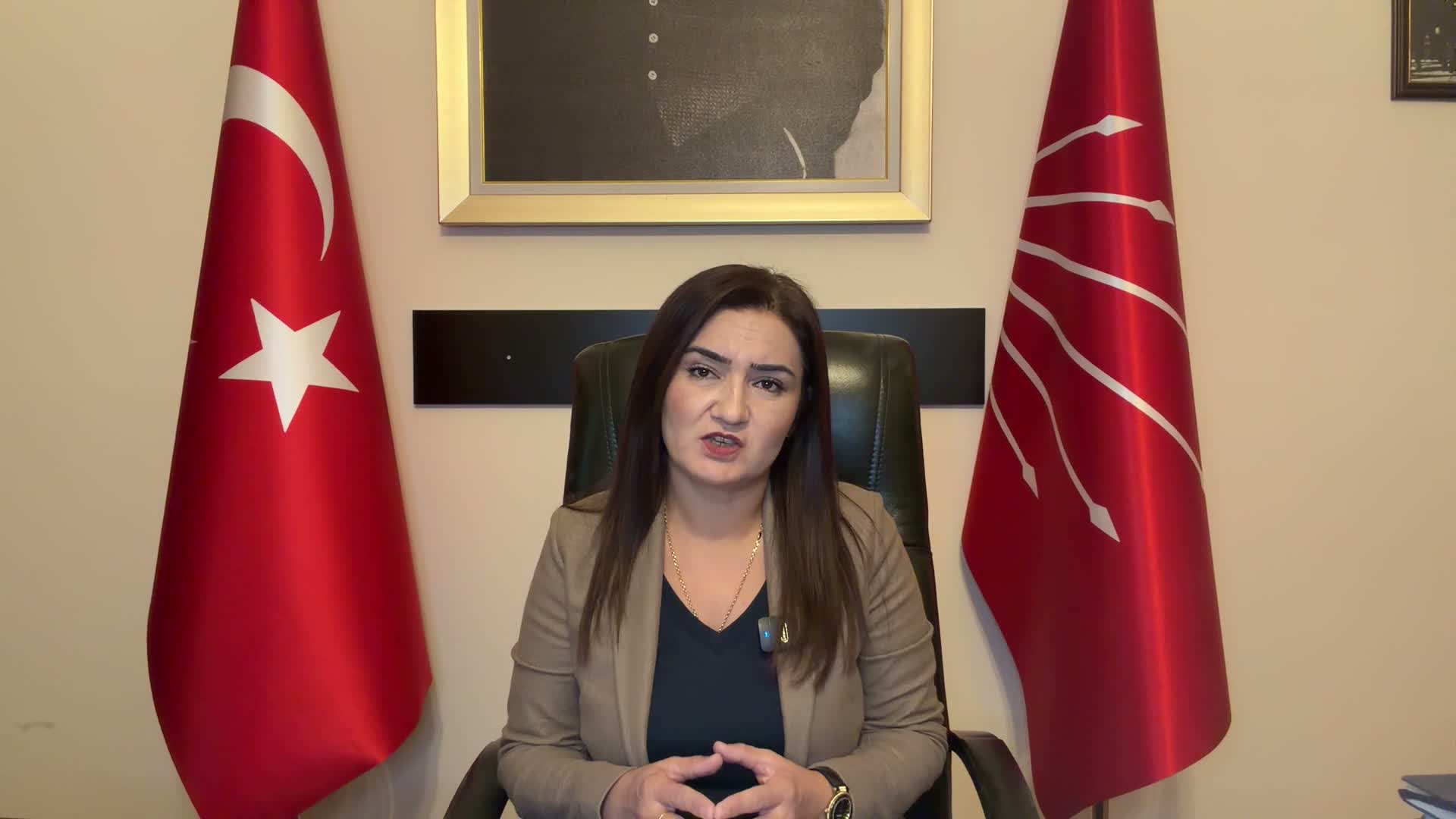 CHP'li Kılıç'tan Bakan Tekin'e: "Plansızlığın bedelini öğretmene, eşine ve çocuğuna neden ödetiyorsunuz"