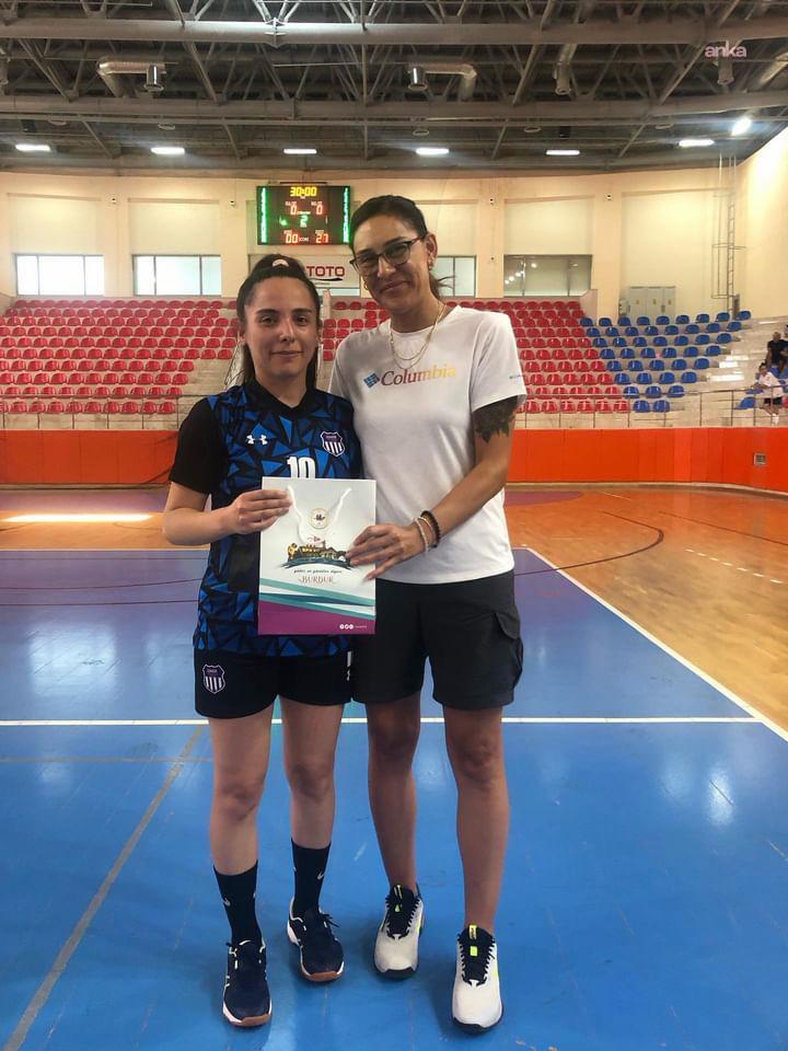 Sporda, sanatta, işte başarı: Sahra Nur engel tanımıyor