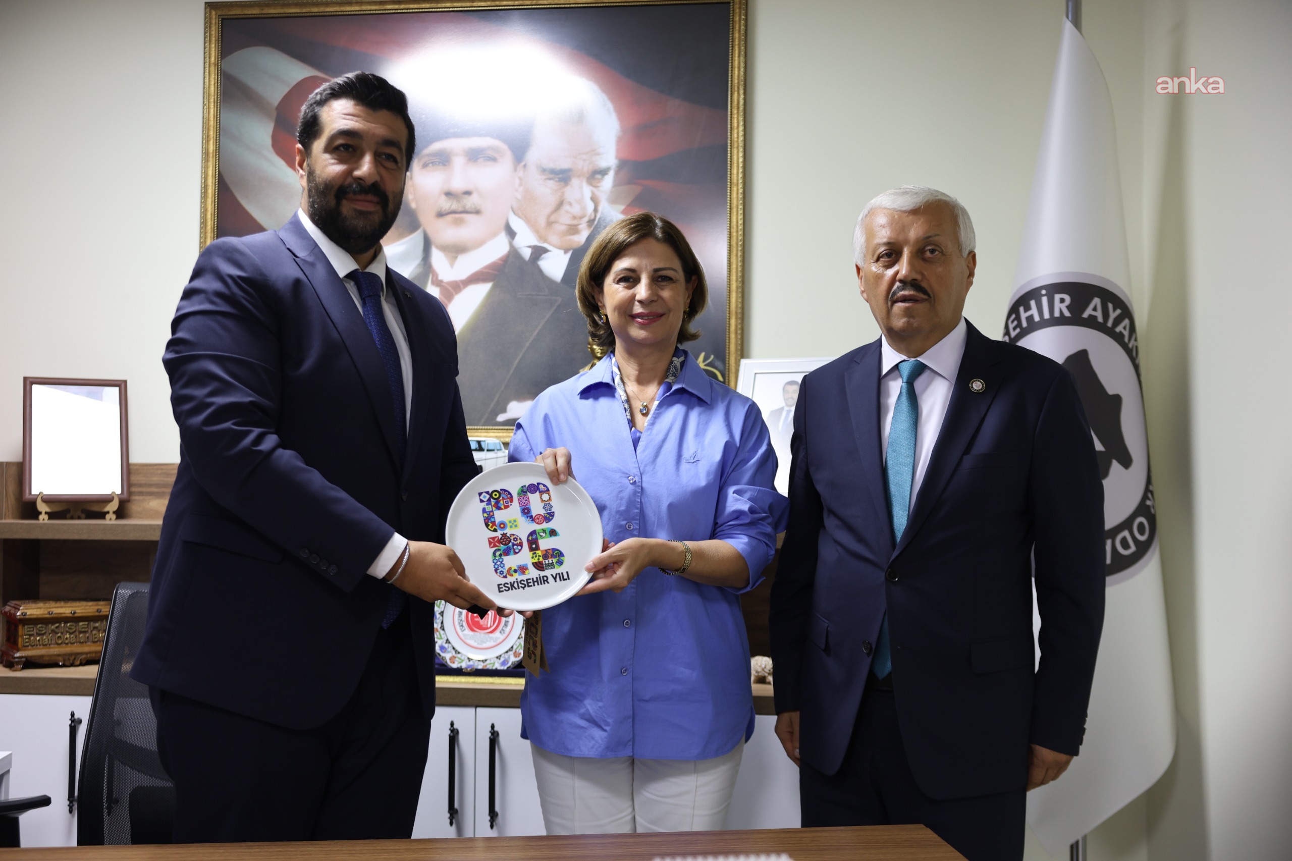 Eskişehir Büyükşehir Belediye Başkanı Ünlüce'den esnaf ve sanatkar odalarına ziyaret