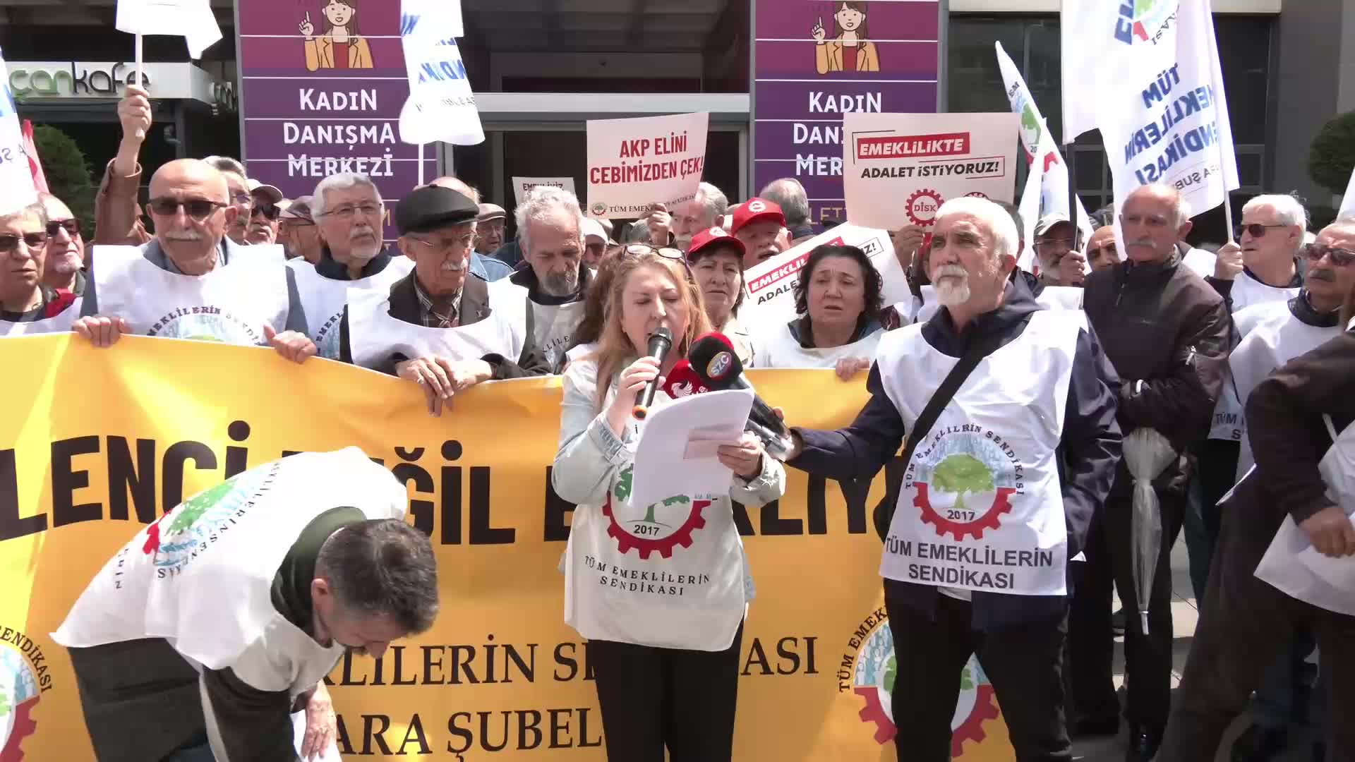 Tüm Emeklilerin Sendikası: "Emekli bayram ikramiyesi en az asgari ücret düzeyine çıkarılmalıdır"