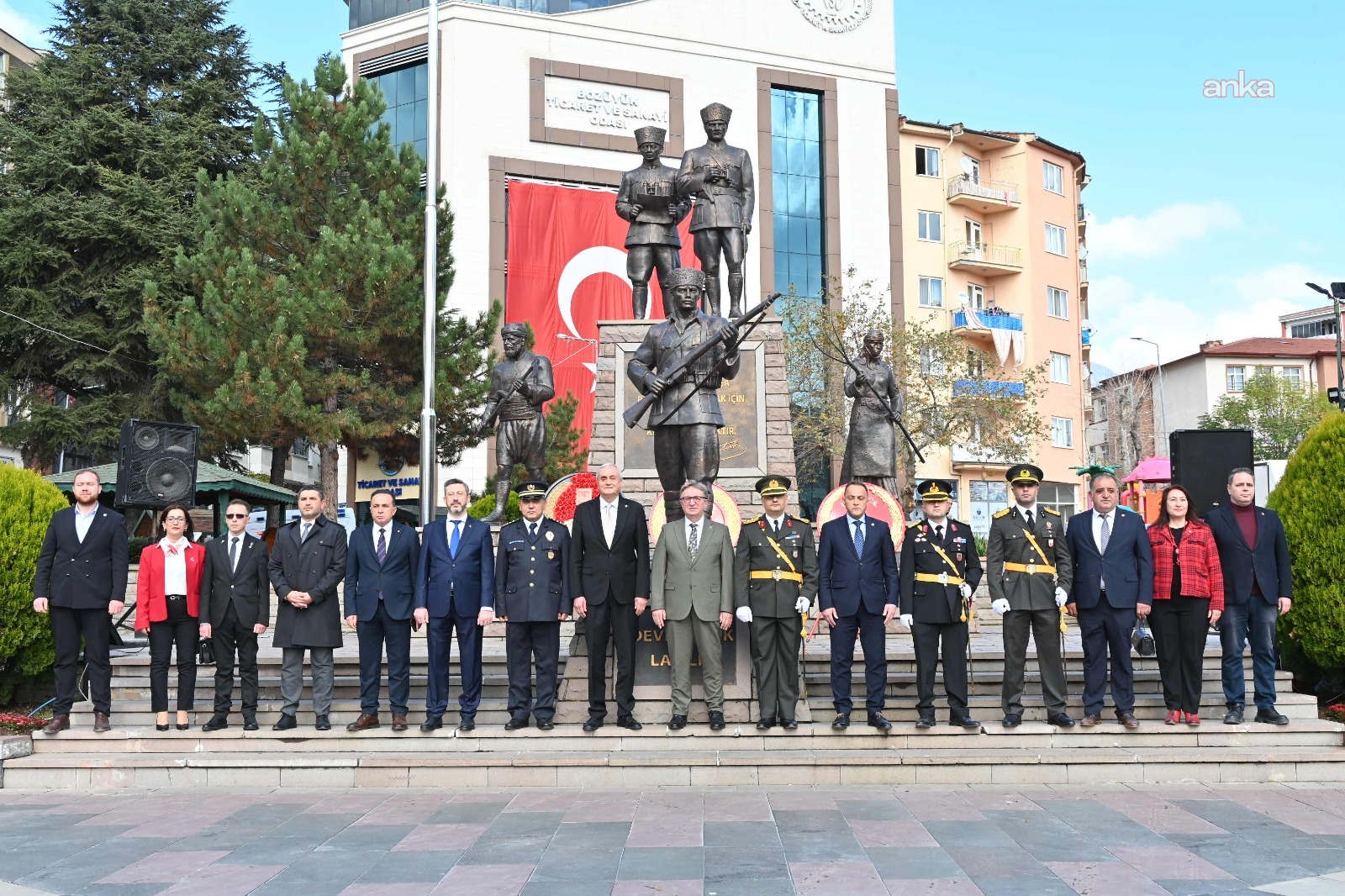 Bozüyük'te Cumhuriyet Bayramı kutlamaları başladı