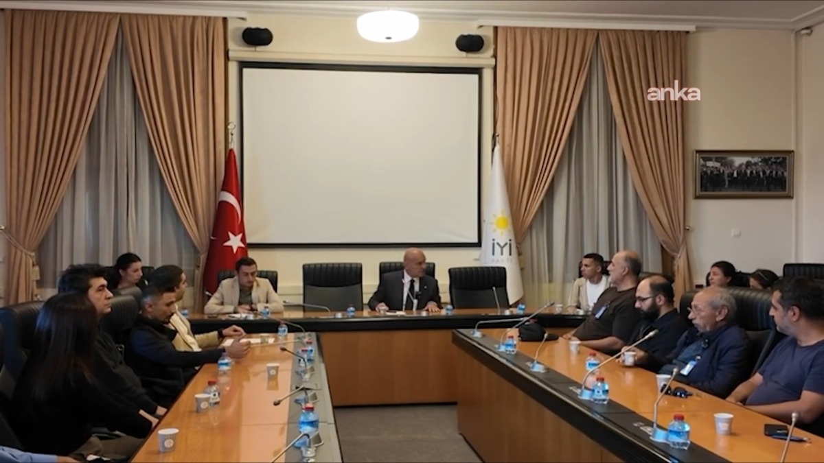 İYİ Partili Çömez'i ziyaret eden fon mağdurlarından çağrı: Ana paramızı verin