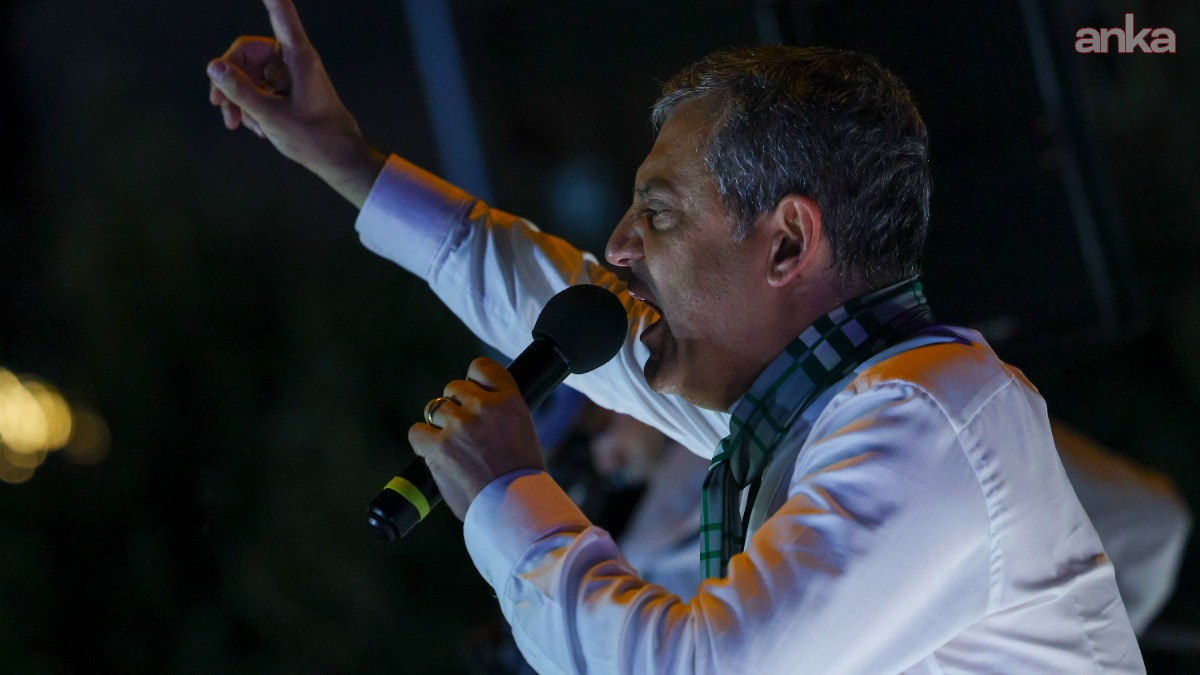 Özgür Özel: Atatürk'le sorunu olmayan tüm demokratlarla beraberiz