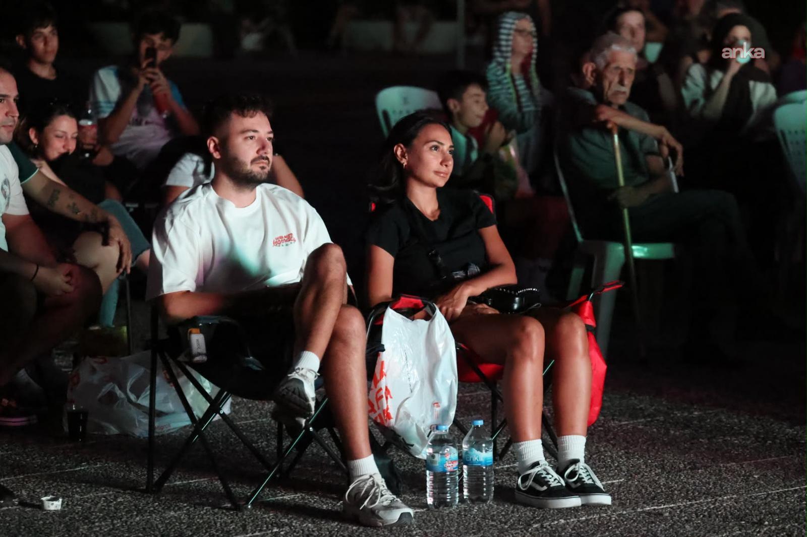 Çiğli'de Mahalle Sinema Günleri "Vizontele" gösterimiyle başladı