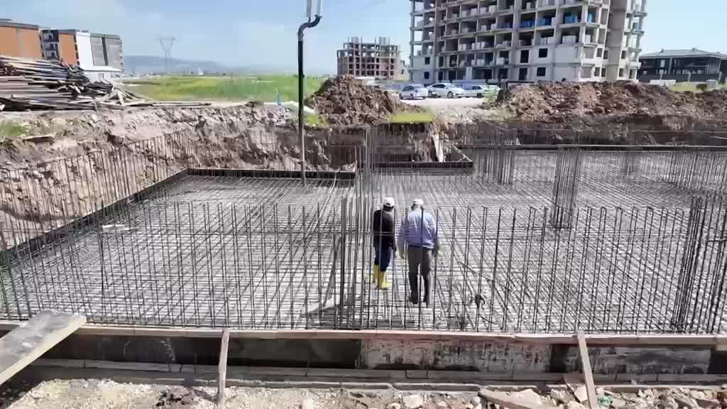 Adıyaman’ın Altınşehir Mahallesi’ne kazandırılacak taziye evinin ilk betonu döküldü