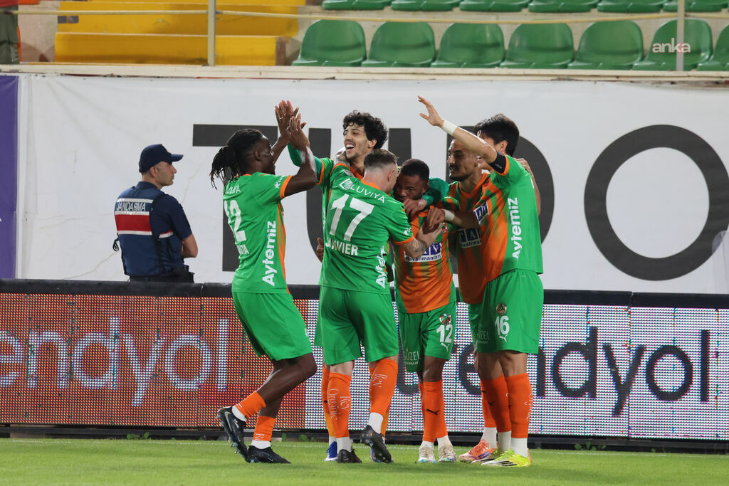 Alanyaspor, Kayserispor’u 3-1 mağlup etti