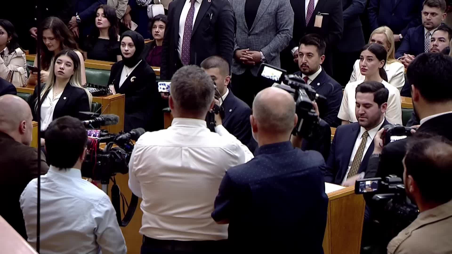 İYİ Parti Grup Toplantısı... Dervişoğlu: "Gencecik fidanlarımızı umutsuzluğa gark eden bu düzeni mutlaka değiştireceğiz"