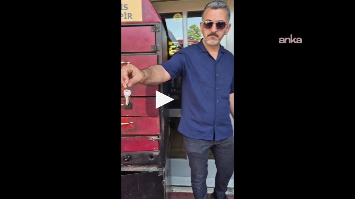 "Başımızda birer değnekçi gibi bulunmaya başladılar"