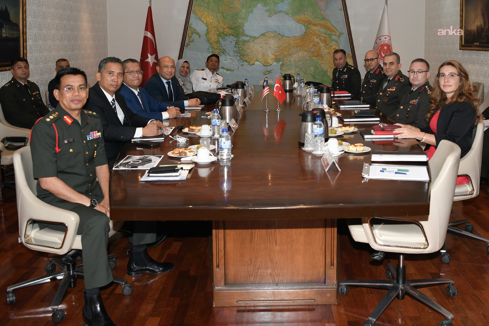 Korgeneral Altındağ, Malezya Savunma Bakanlığı Politikadan Sorumlu Genel Sekreter Yardımcısı bin Daud ile görüştü