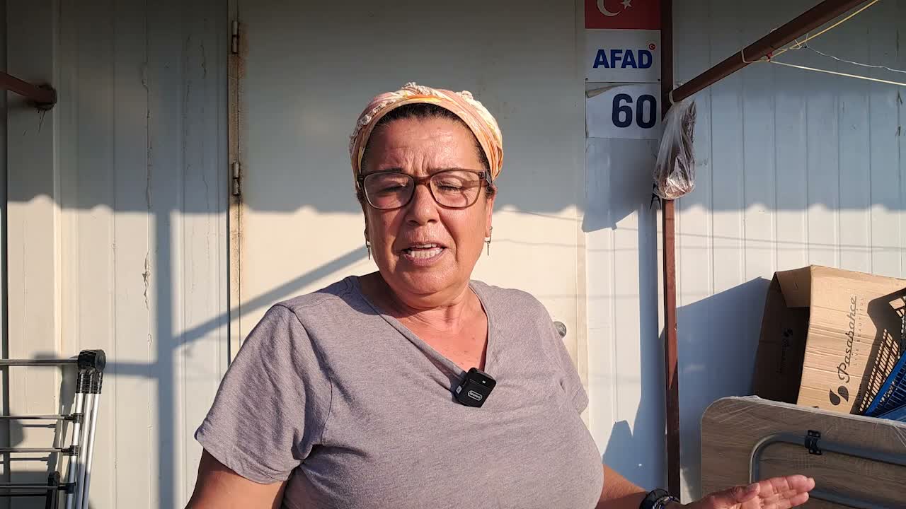 Hatay'da konteyner kentlerde tahliye tepkisi: "Nereye gideceğiz?"
