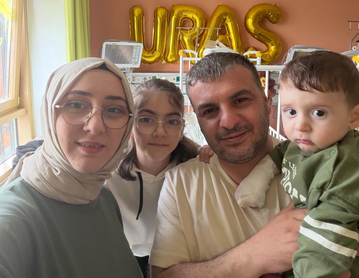 SMA hastası Uras bebek tedavisinin ardından Türkiye’ye döndü