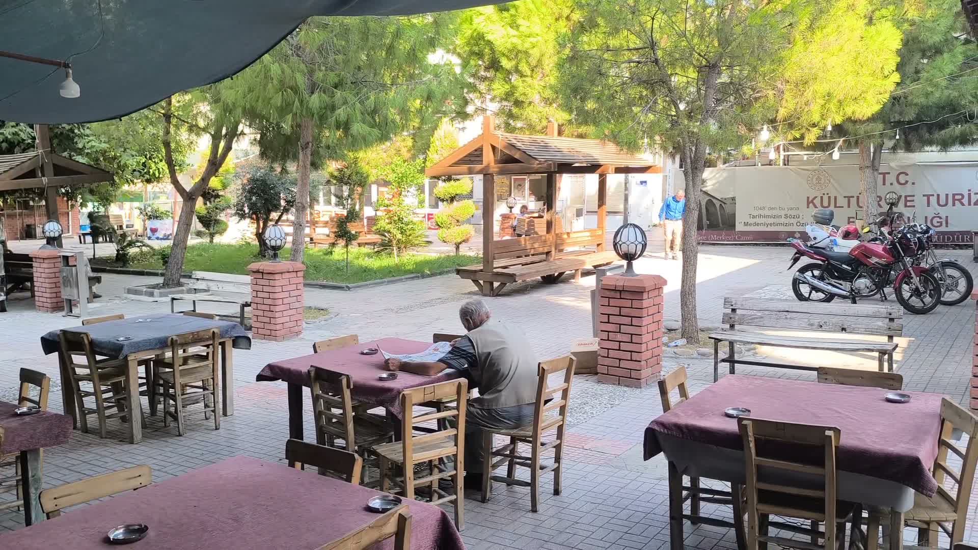 “Karnımızı zor doyuruyoruz, çeyrek altının rengi nasıl?"