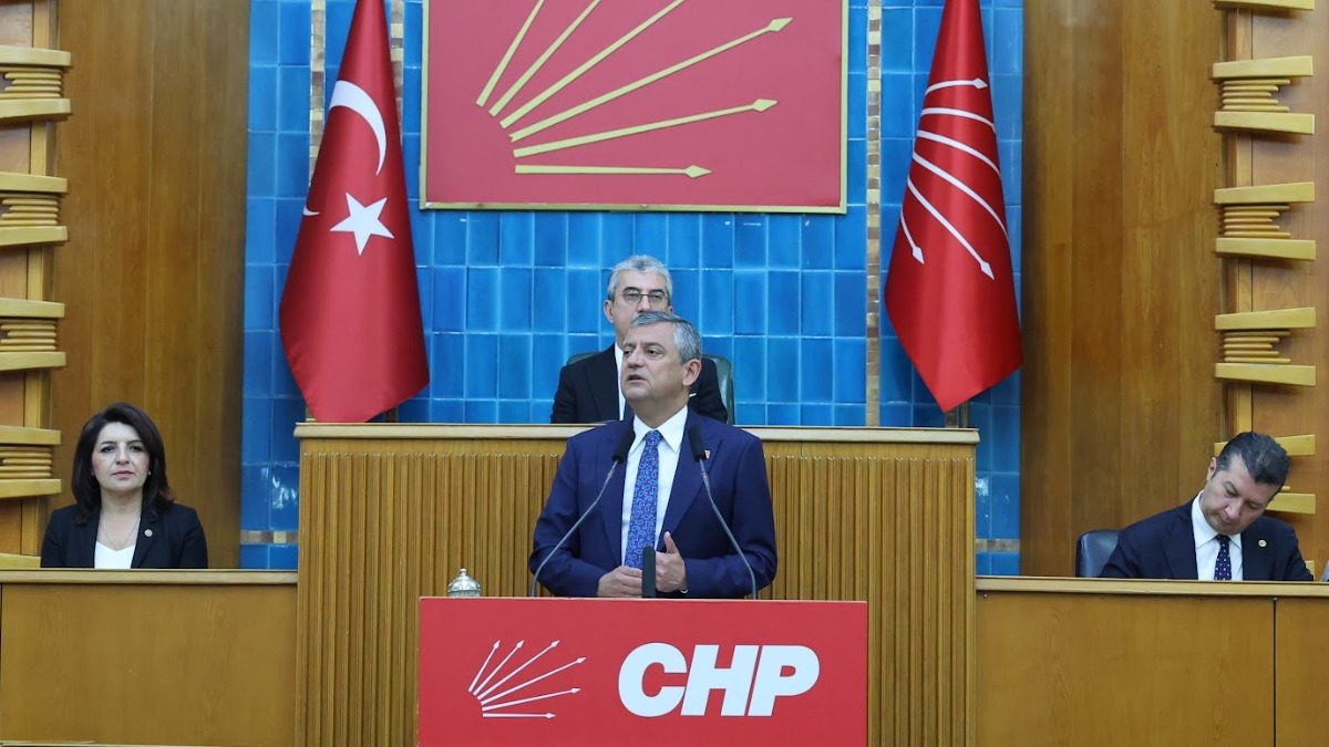 Özgür Özel'den iktidara: "Millet kurtuluşu sizde görmüyor"