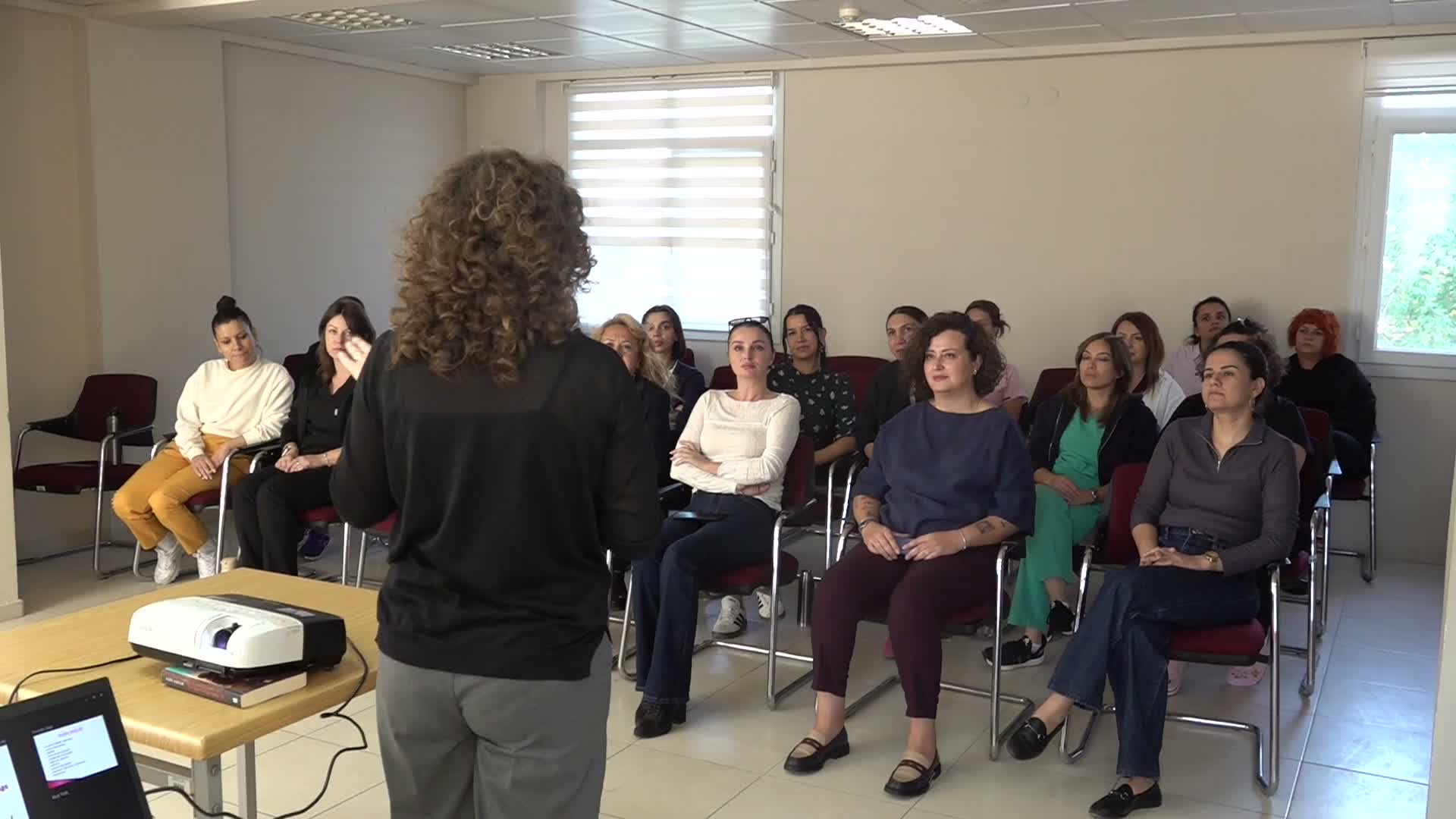 Bornova Belediyesi’nden kadın sağlığı semineri