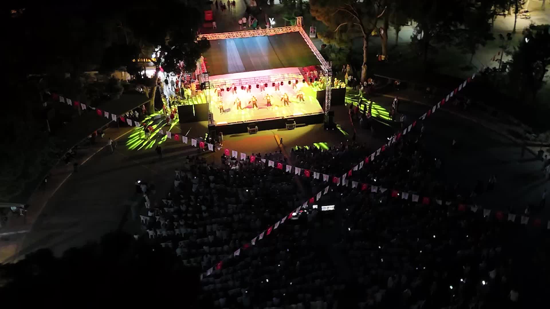 5. Halk Dansları Festivali gala ile sona erdi