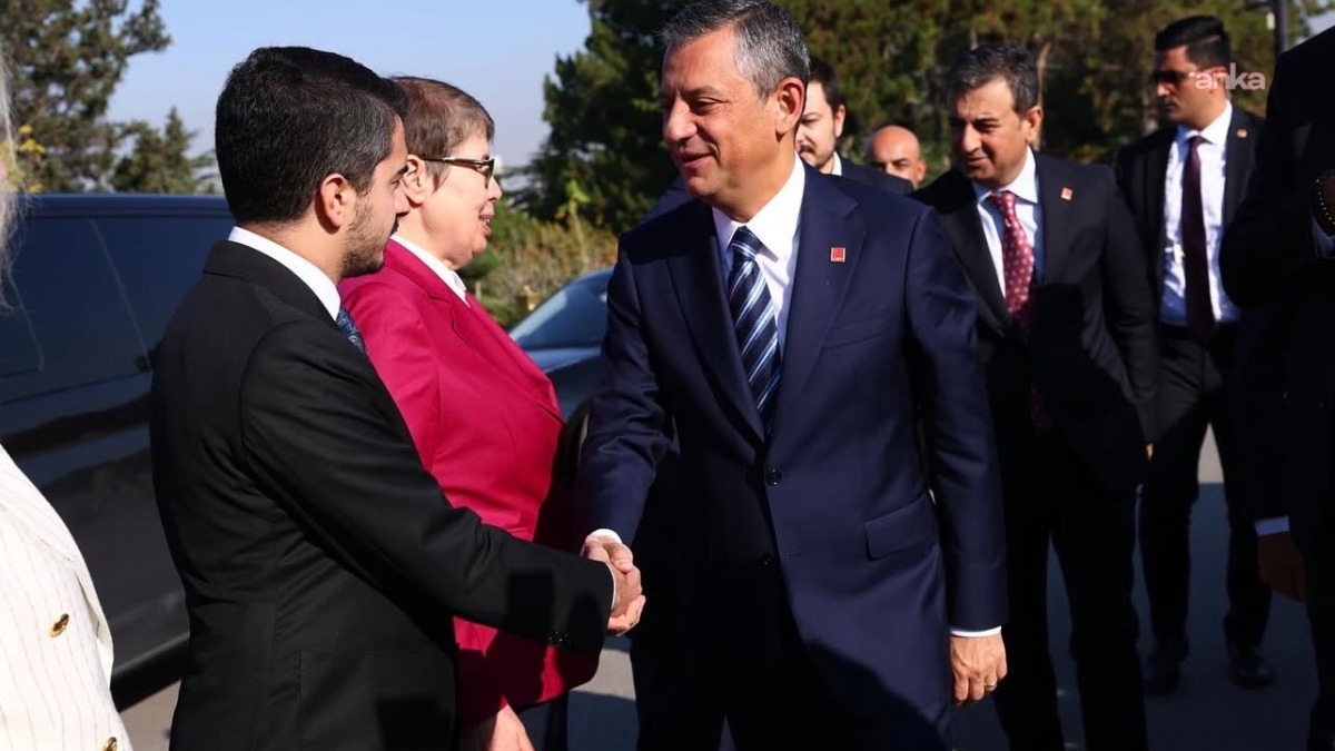 Özgür Özel’den Hüseyin Can Güner’e ziyaret