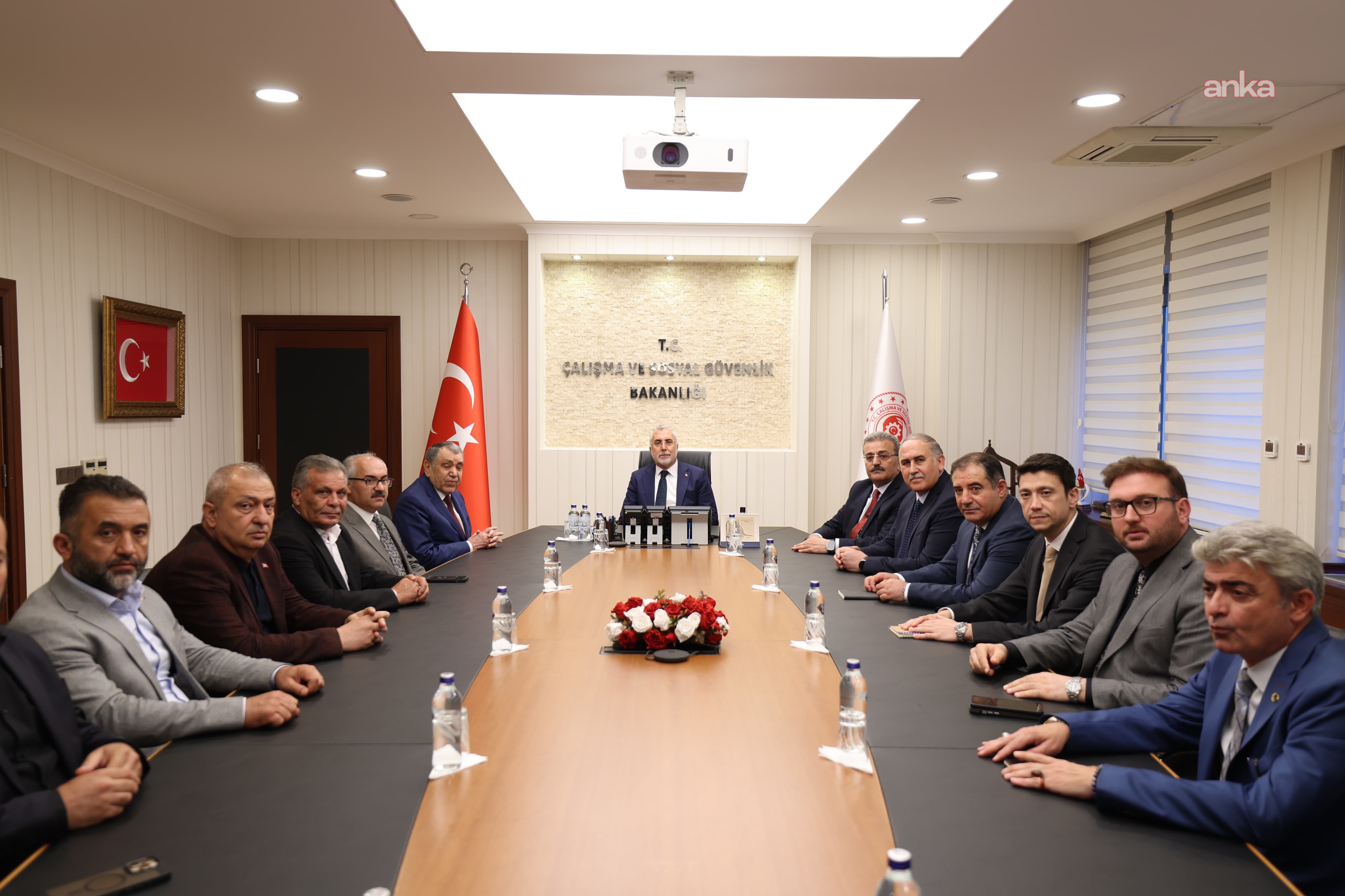 Çalışma Bakanlığı: Doruk Madencilik'te uzlaşı sağlandı, ödemeler takvime bağlandı