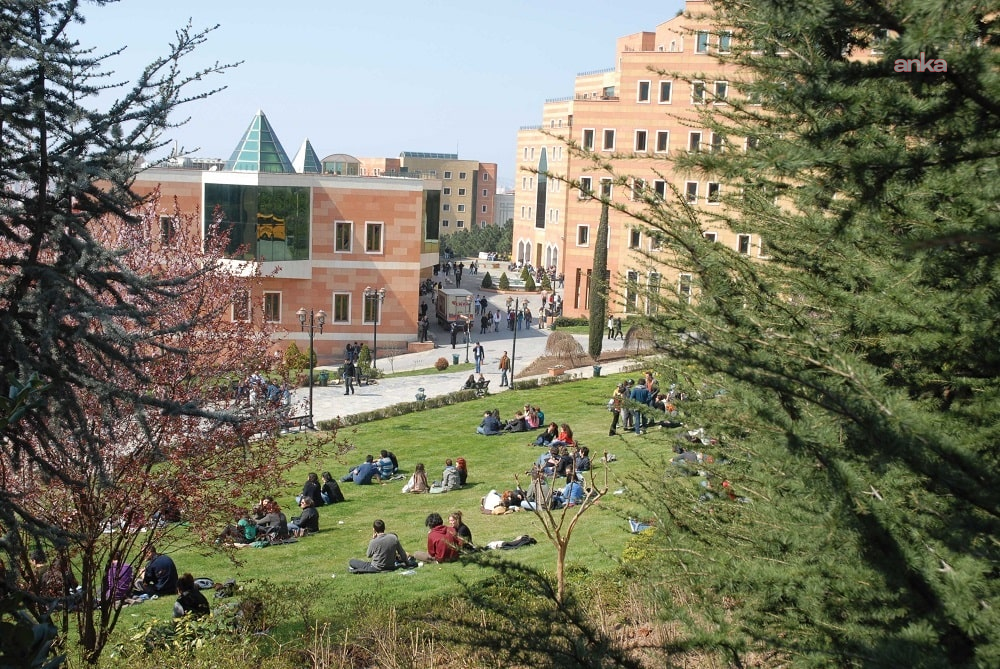 Yeditepe Üniversitesi'nden "ayet" açıklaması: "Yaşanan gerginlik öğrenciler arasında"