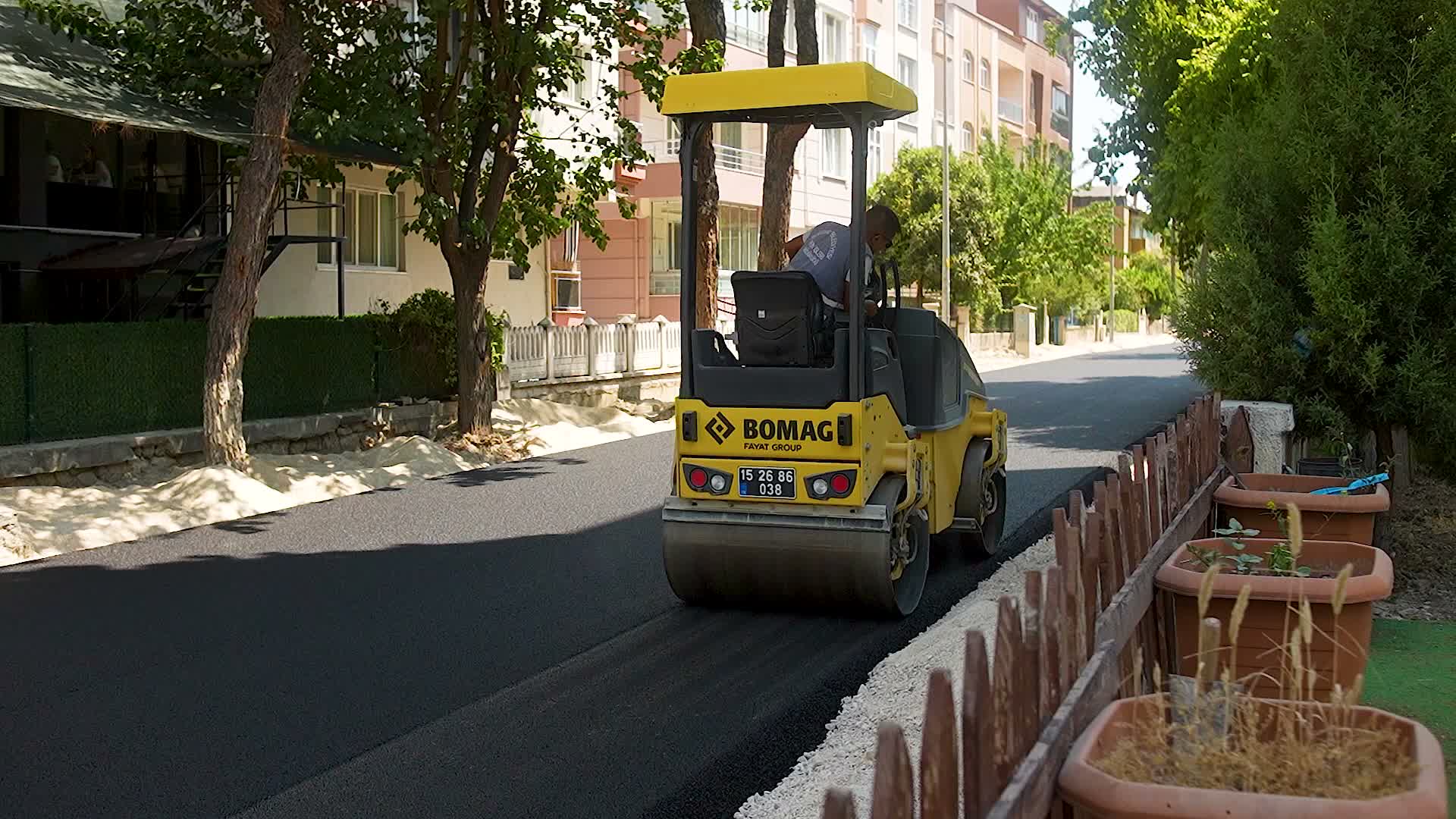 Burdur Belediye Başkanı Ercengiz: "İhtiyaç duyulan her noktada saha mesaisi sürecek"