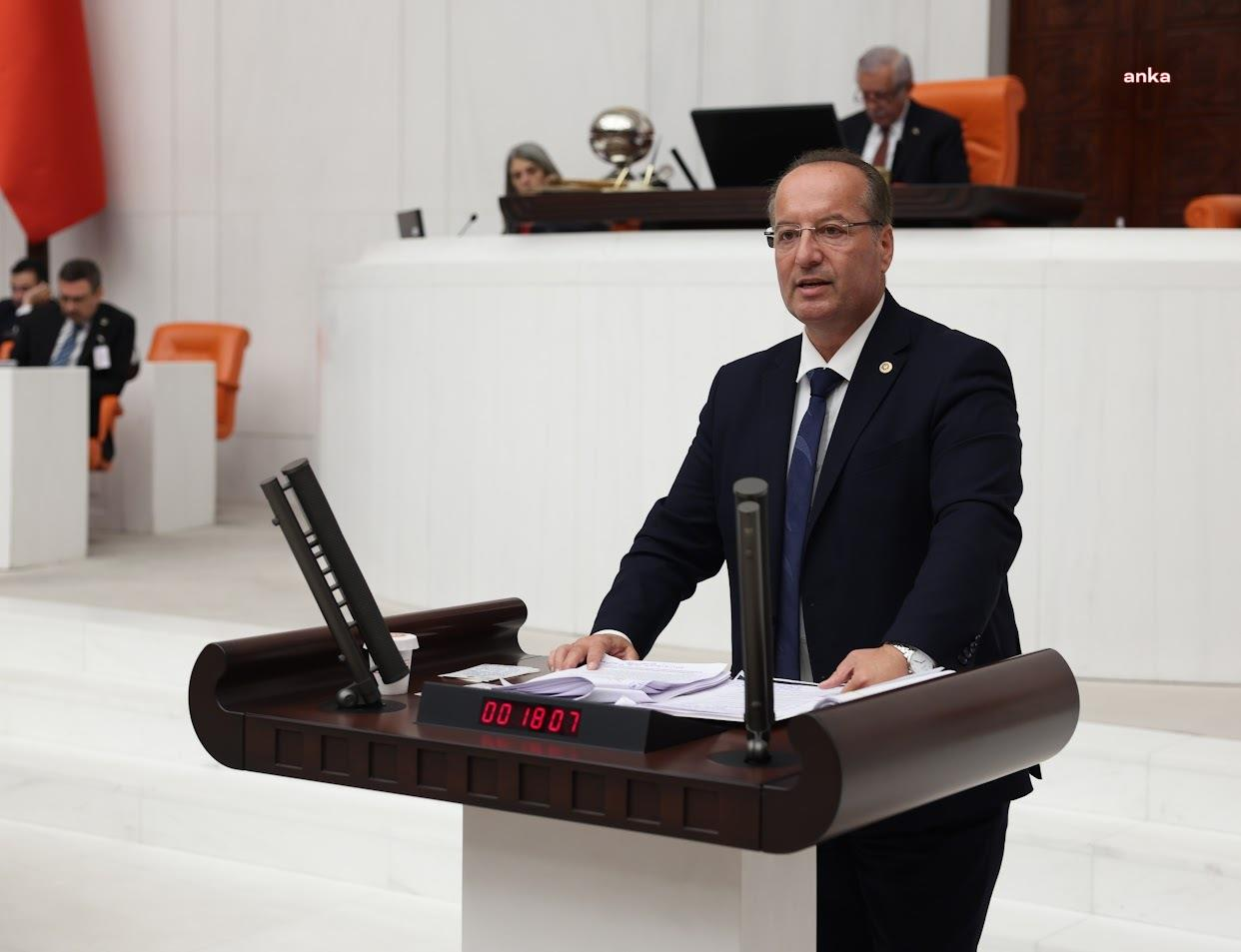 CHP'li Akay: "Kamu malını 30 yıllığına özel şirketlere bırakmak kamu malını satmanın başka bir yöntemidir"