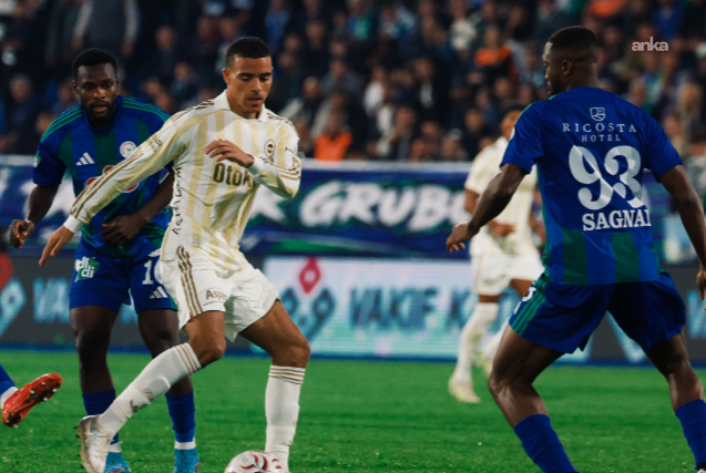 Fenerbahçe, Çaykur Rizespor’u deplasmanda 3-0 mağlup etti