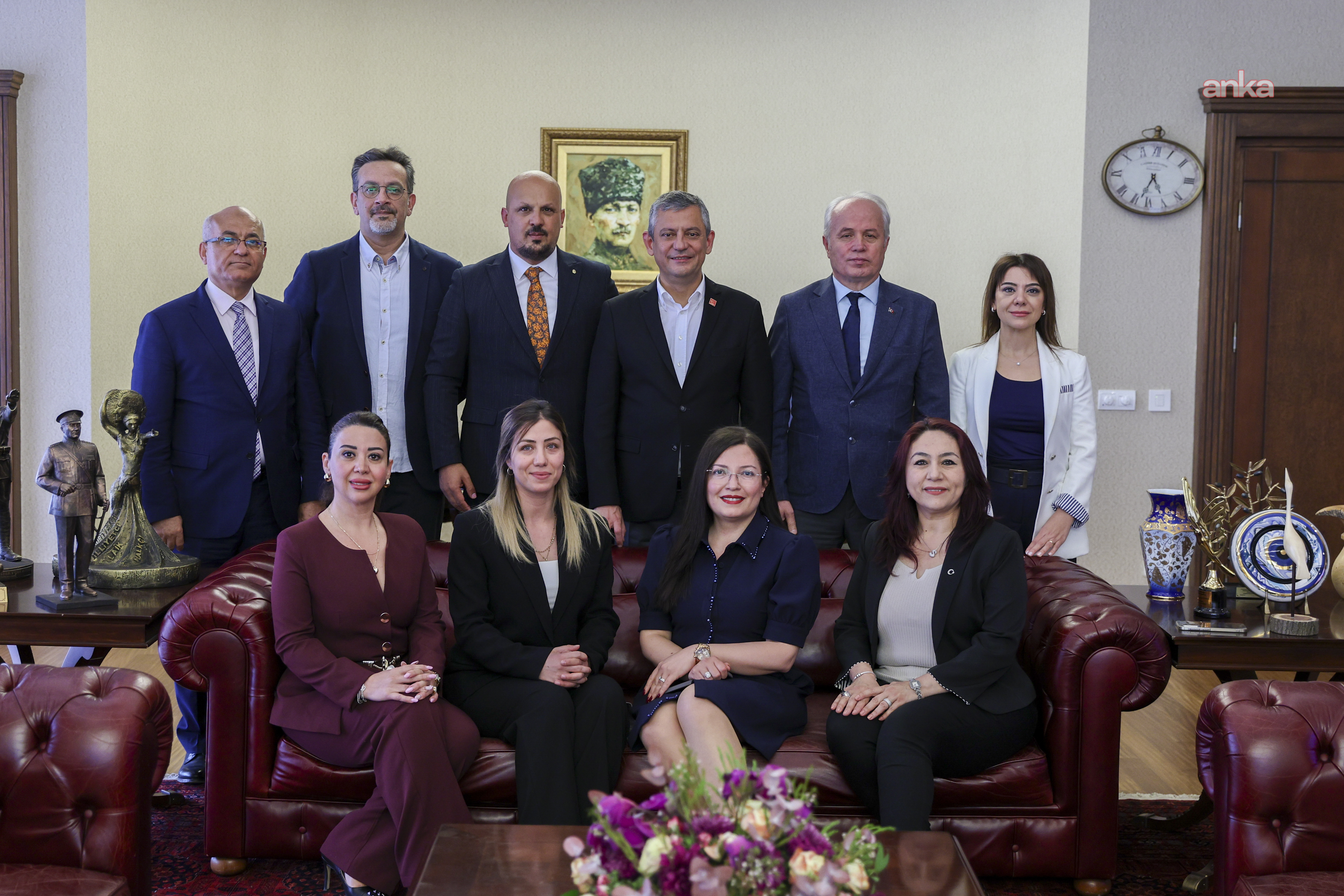 Eğitim Çalışanları Sen Genel Başkanı Tuğrul Özdemir'den Özgür Özel'e ziyaret