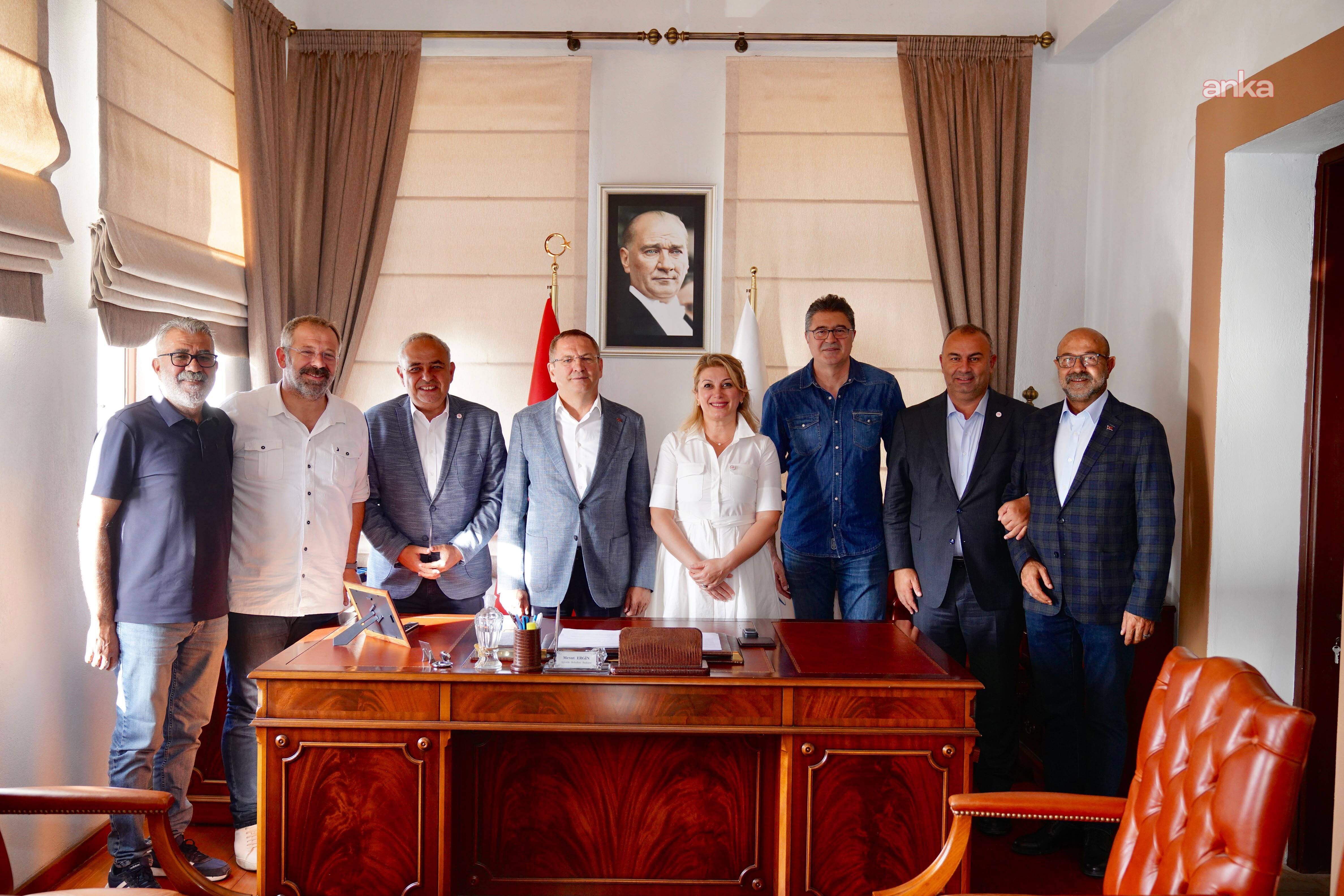 Ayvalık Belediye Başkanı Ergin, YENİ Parti heyetini ağırladı