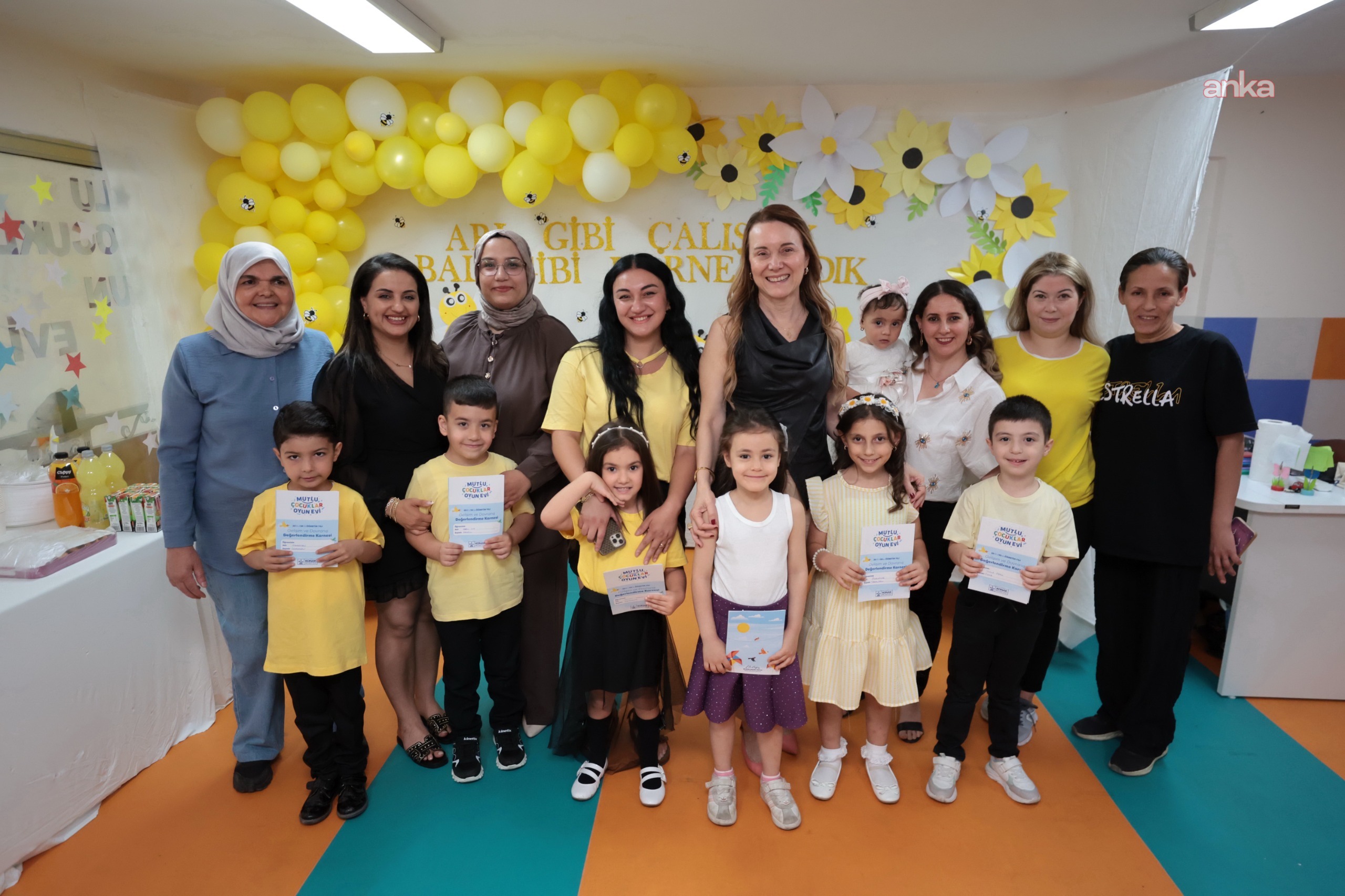 Konak Belediyesi Mutlu Çocuklar’da karne heyecanı