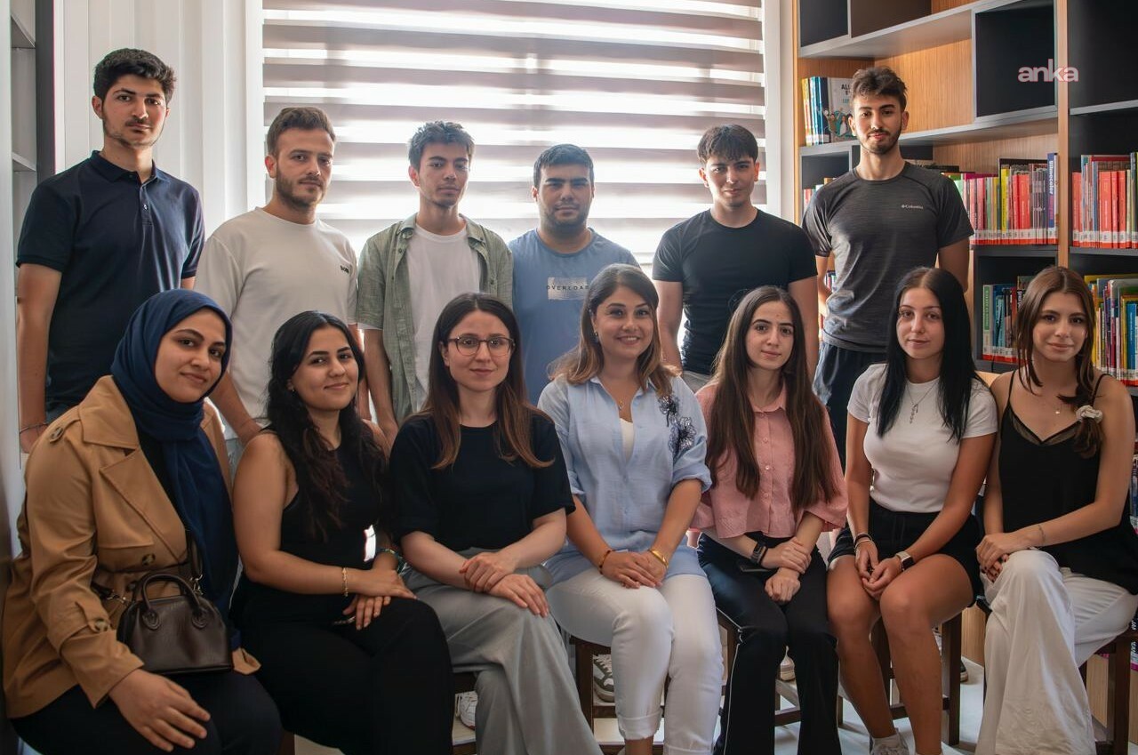 Kuşadası Belediyesi’nden üniversite sınavına girecek öğrencilere destek