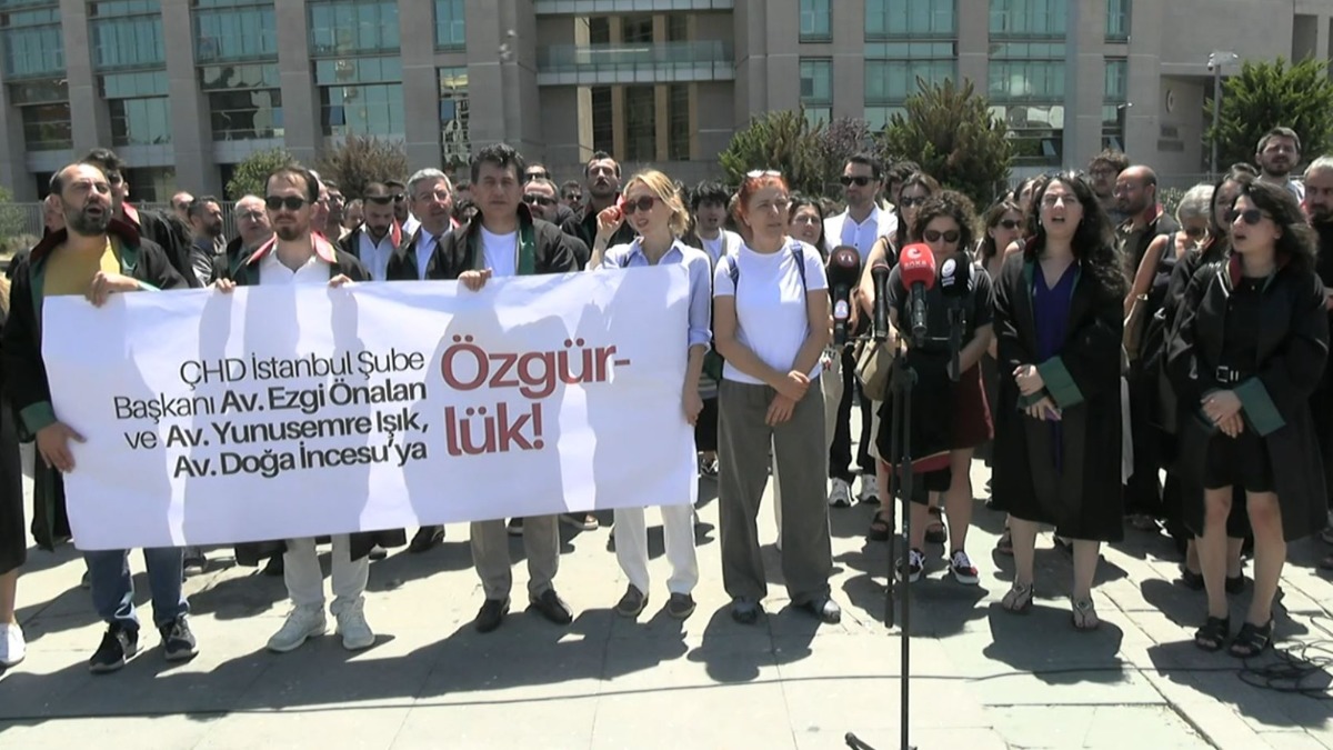 Çağlayan'da tutuklu avukatlar için açıklama yapıldı