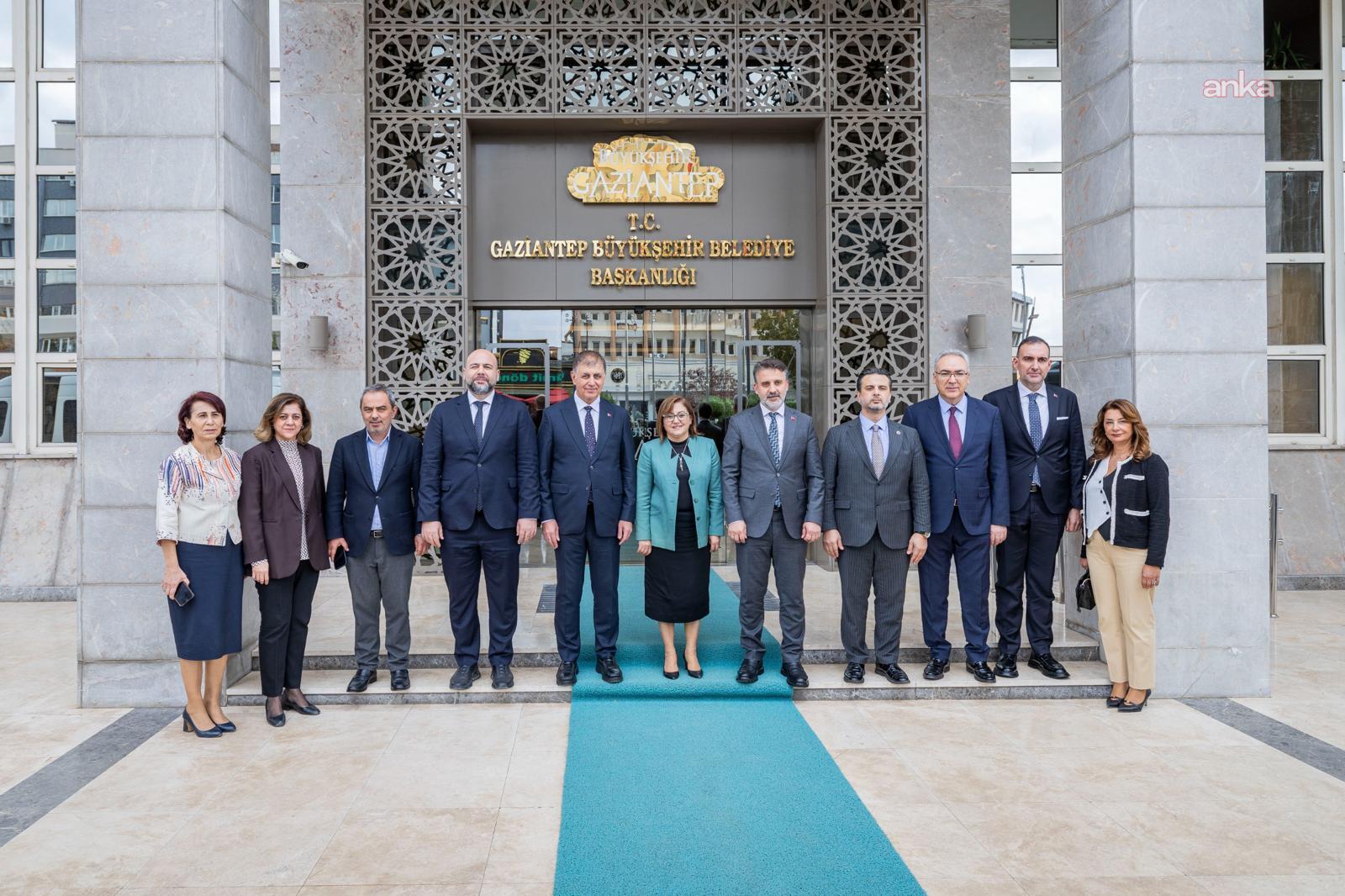 İzmir-Gaziantep zirvesinde iş birliği mesajı