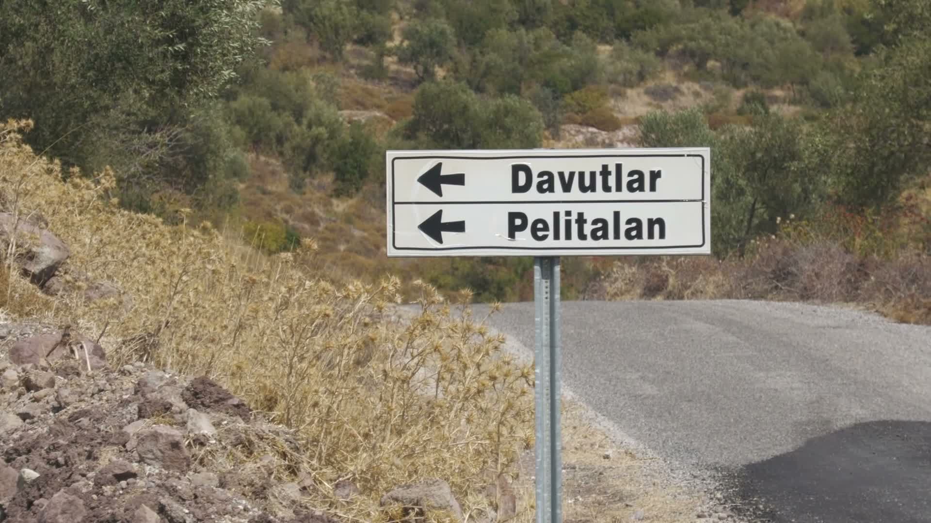 Manisa Büyükşehir Belediyesi, Yuntdağı’nda 22,5 kilometrelik yolu yeniledi