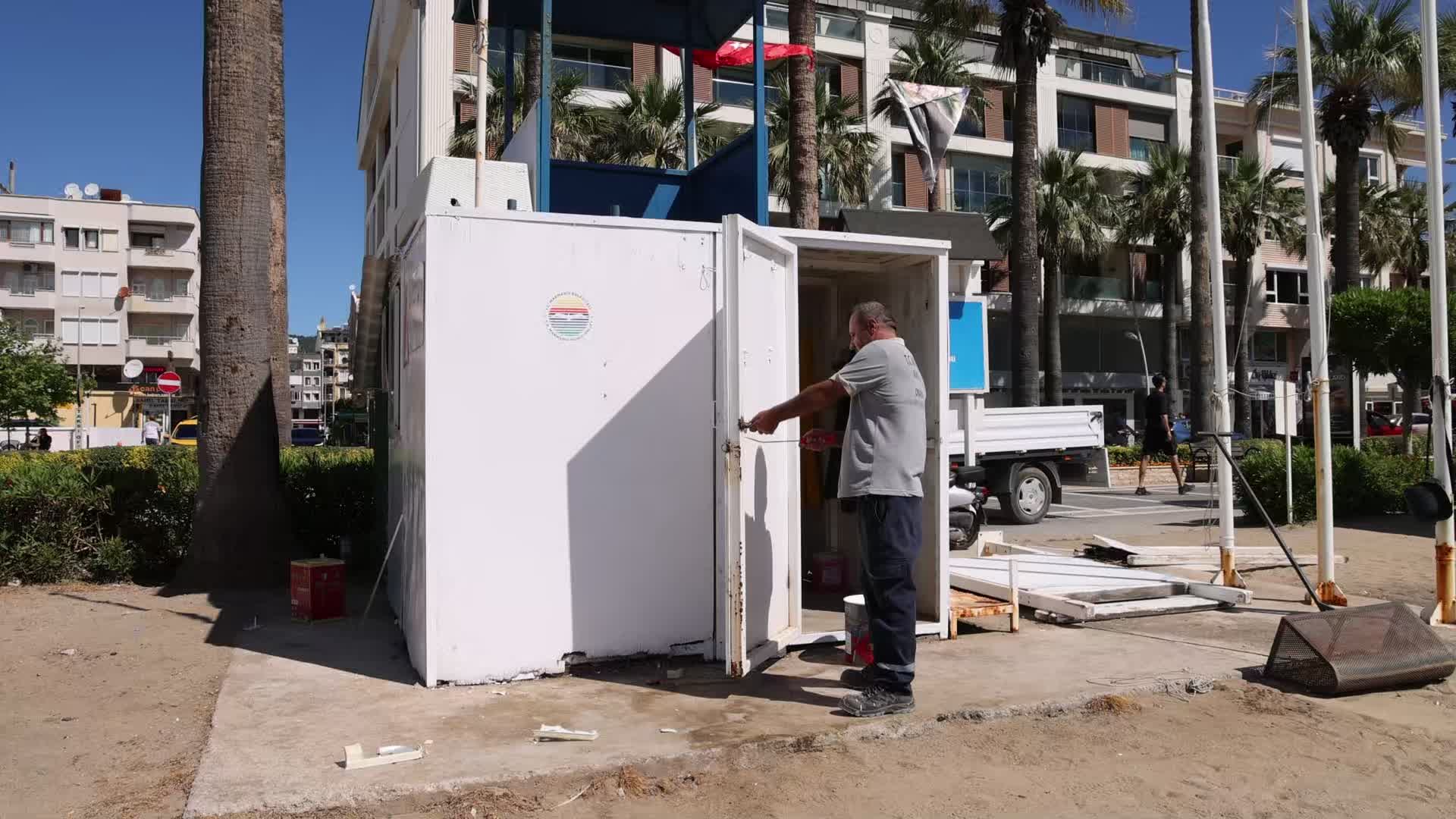 Marmaris’te halk plajları sezona hazırlanıyor
