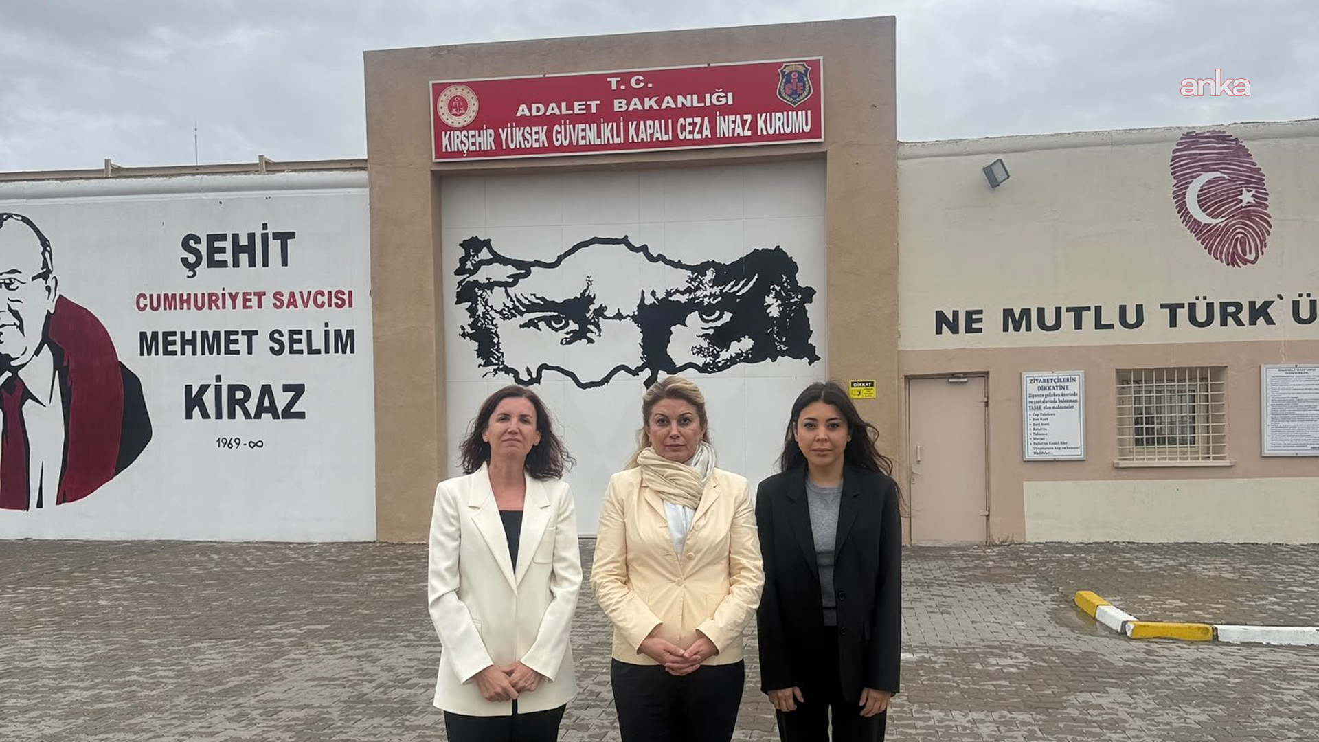 Asu Kaya ve Aliye Coşar’dan Hüseyin Can Güner’e ziyaret
