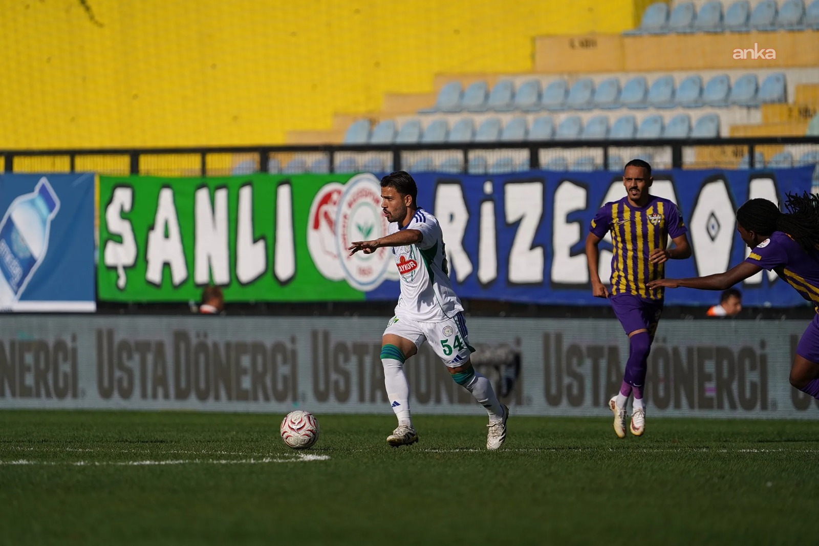 Çaykur Rizespor, deplasmanda Eyüpspor'u 2-0 mağlup etti