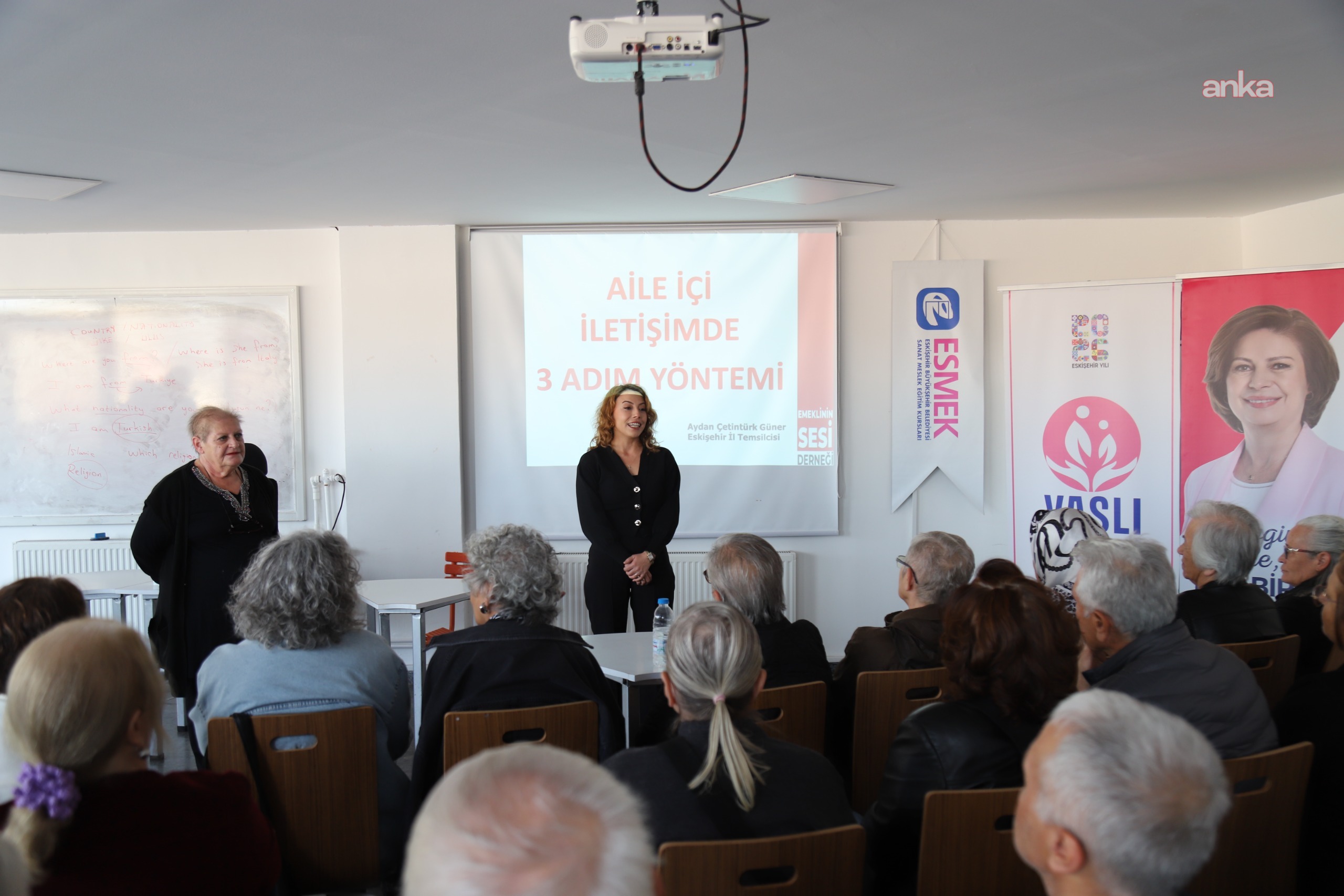 Eskişehir Büyükşehir Belediyesi’nden “Aktif Yaş Almada İletişimin Önemi” semineri